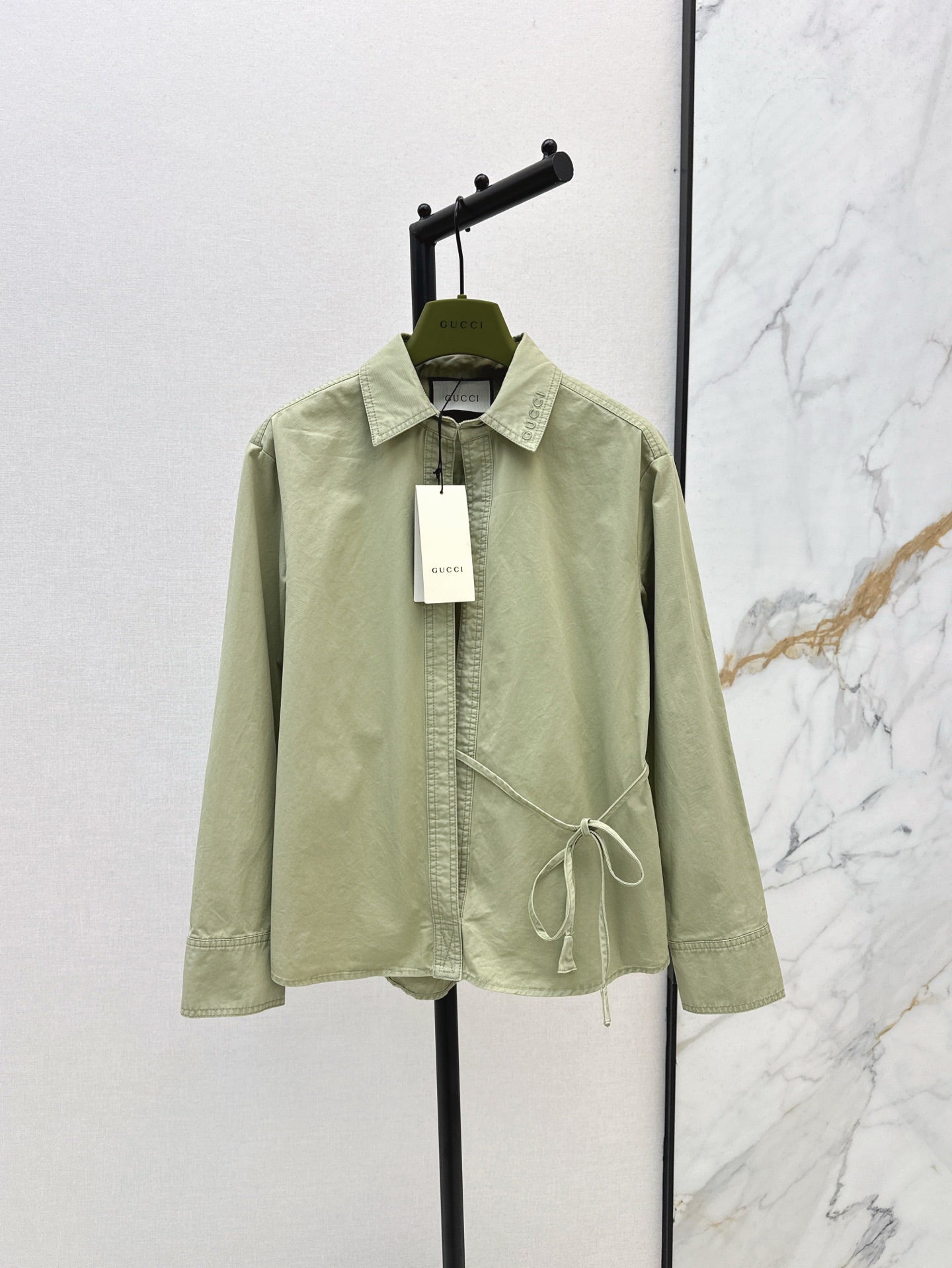 Gu*25ss Tie waist shirt