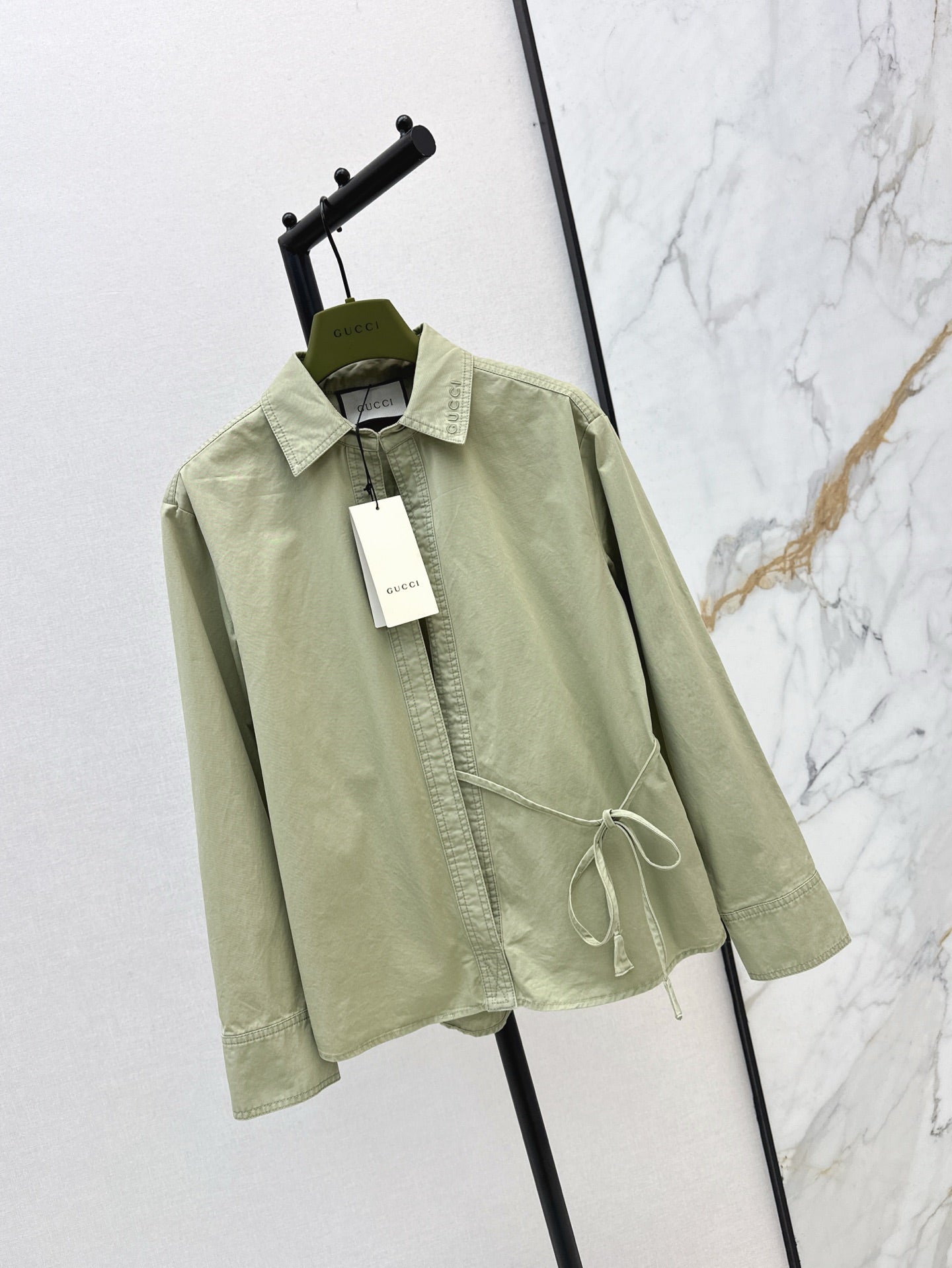 Gu*25ss Tie waist shirt