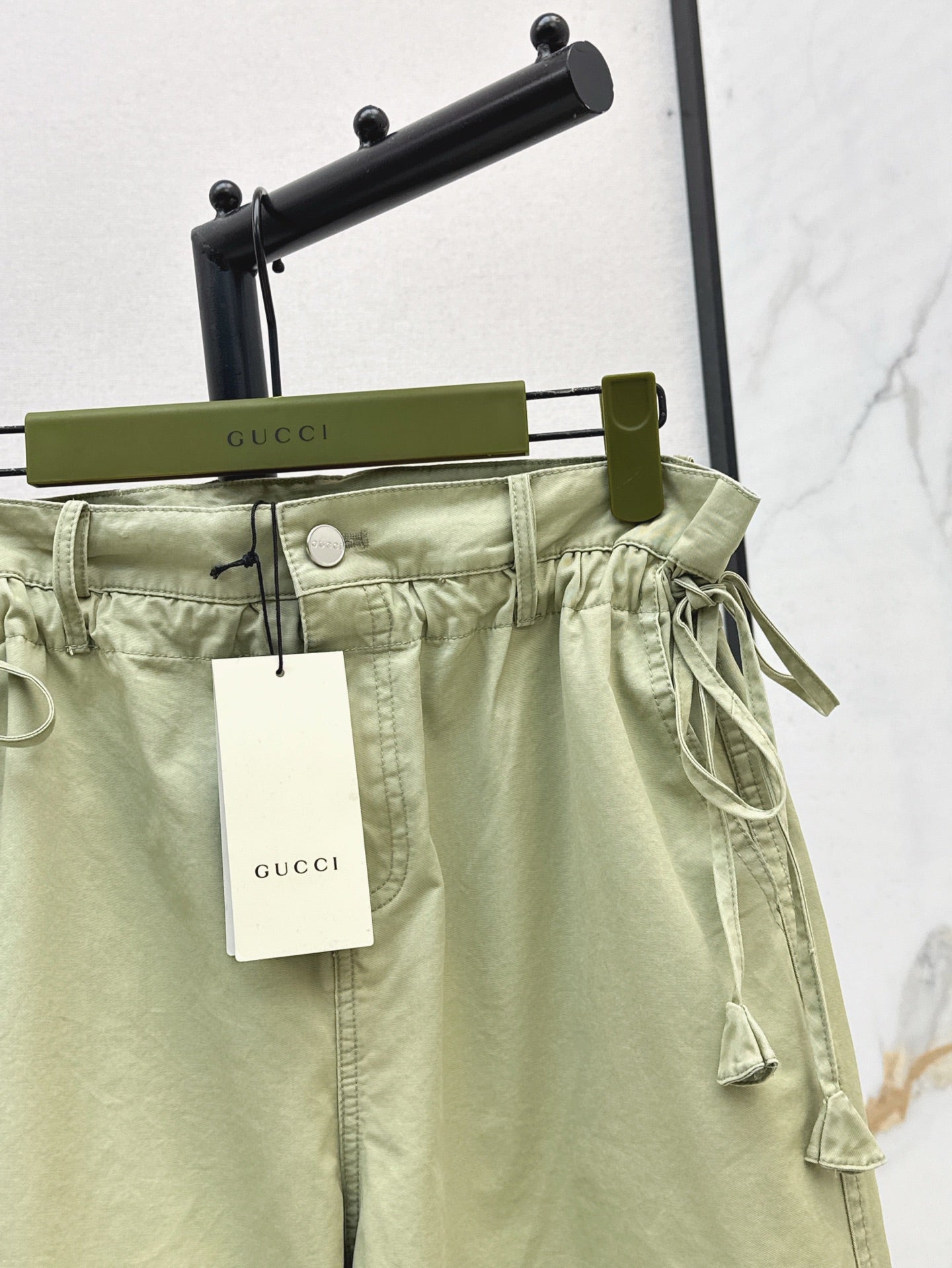 Gu*25ss drawstring high waist shorts