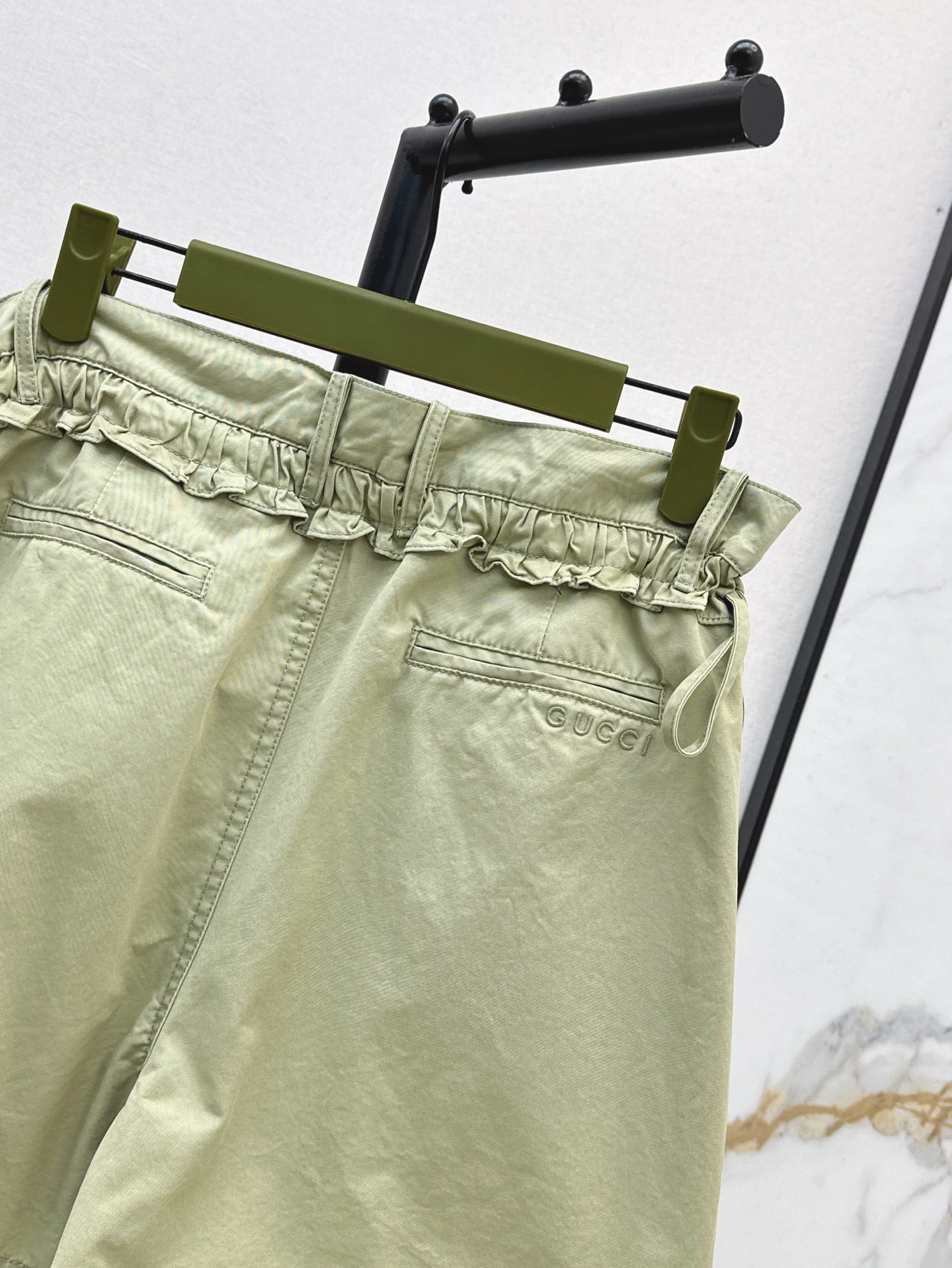 Gu*25ss drawstring high waist shorts