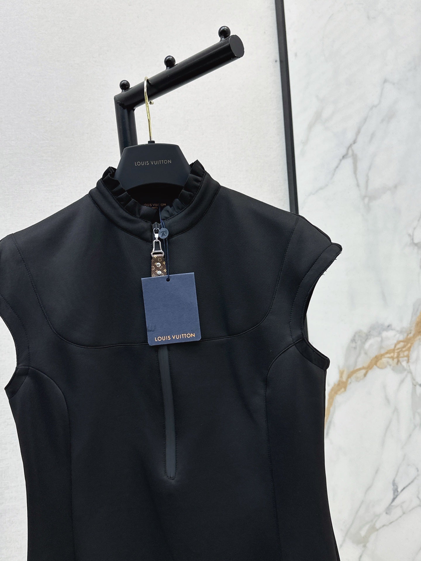 Loui* 25ss cap sleeve midi dress