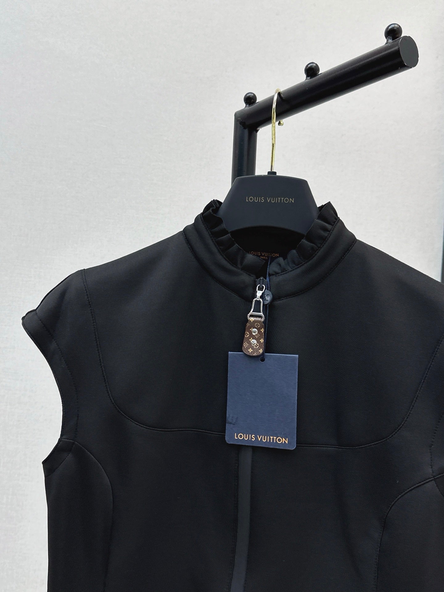 Loui* 25ss cap sleeve midi dress