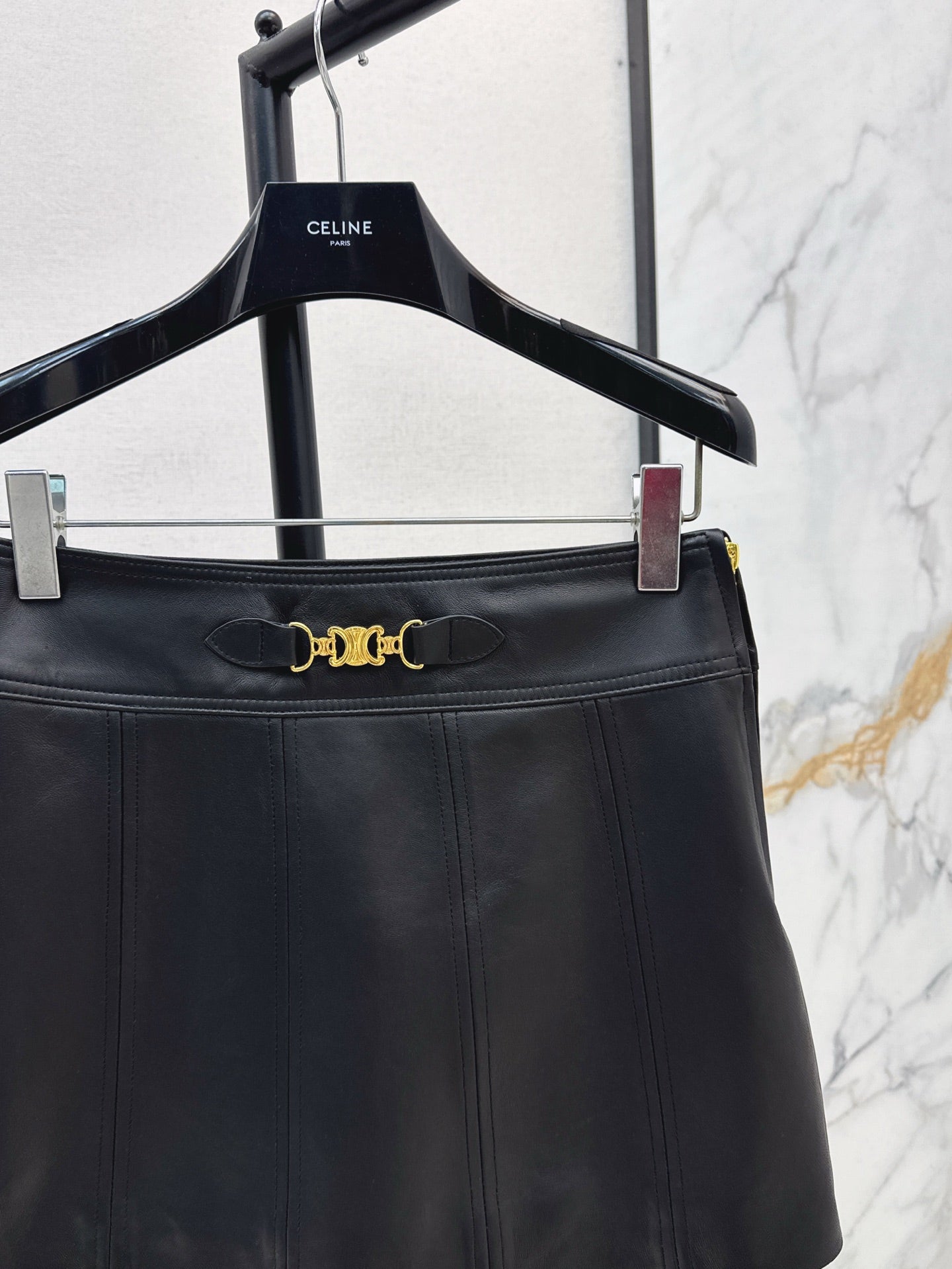 Cel* 25ss gourmette mini skirt in soft lambskin