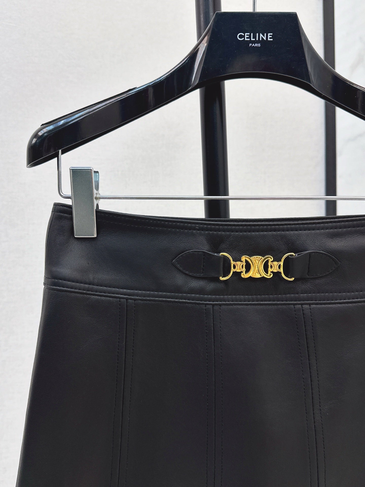 Cel* 25ss gourmette mini skirt in soft lambskin