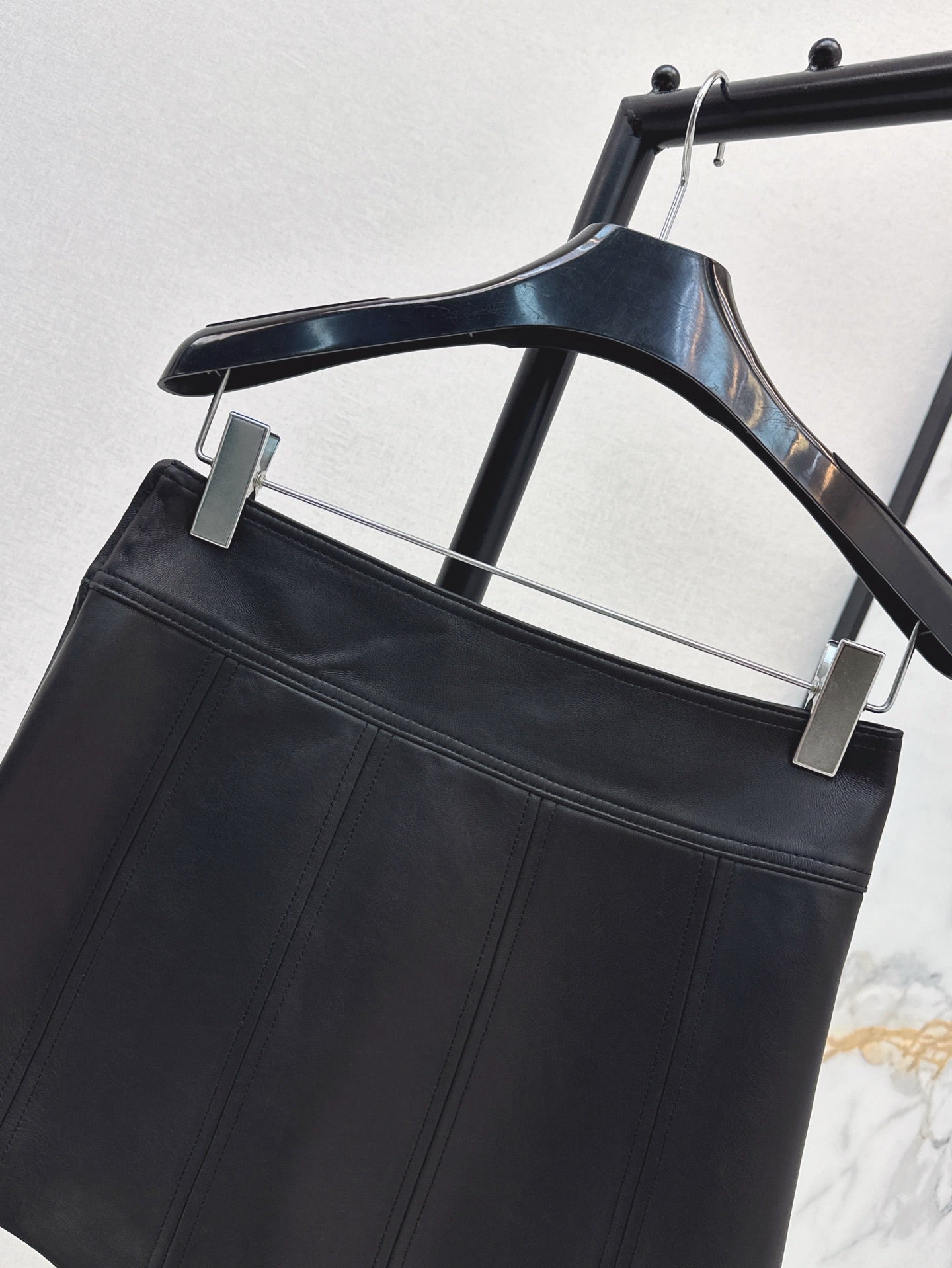 Cel* 25ss gourmette mini skirt in soft lambskin