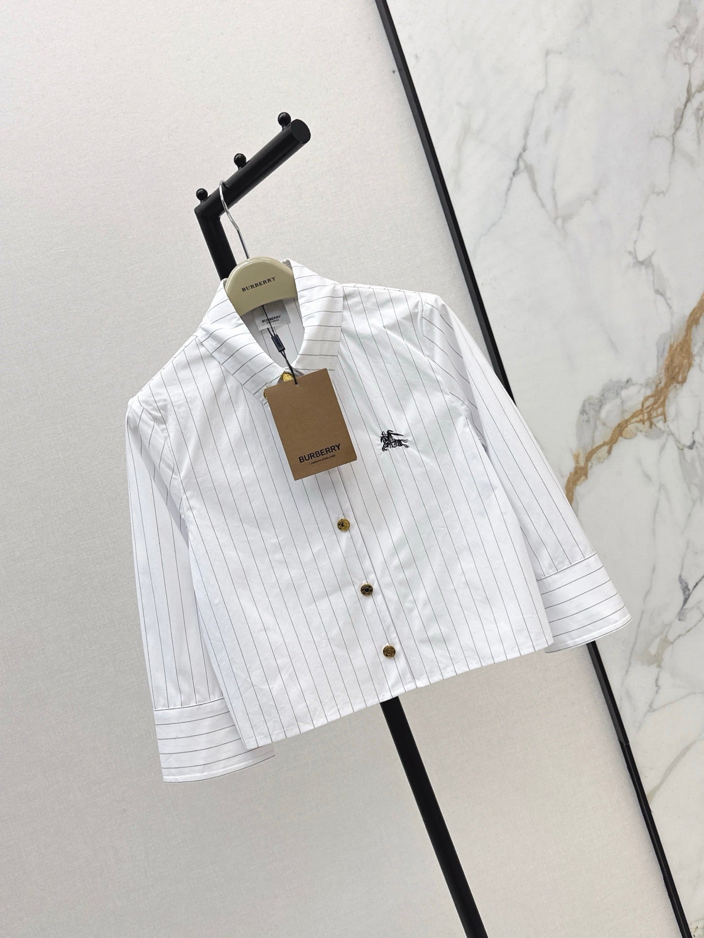 Bur* 25ss Three-quarter sleeves cropped shirt