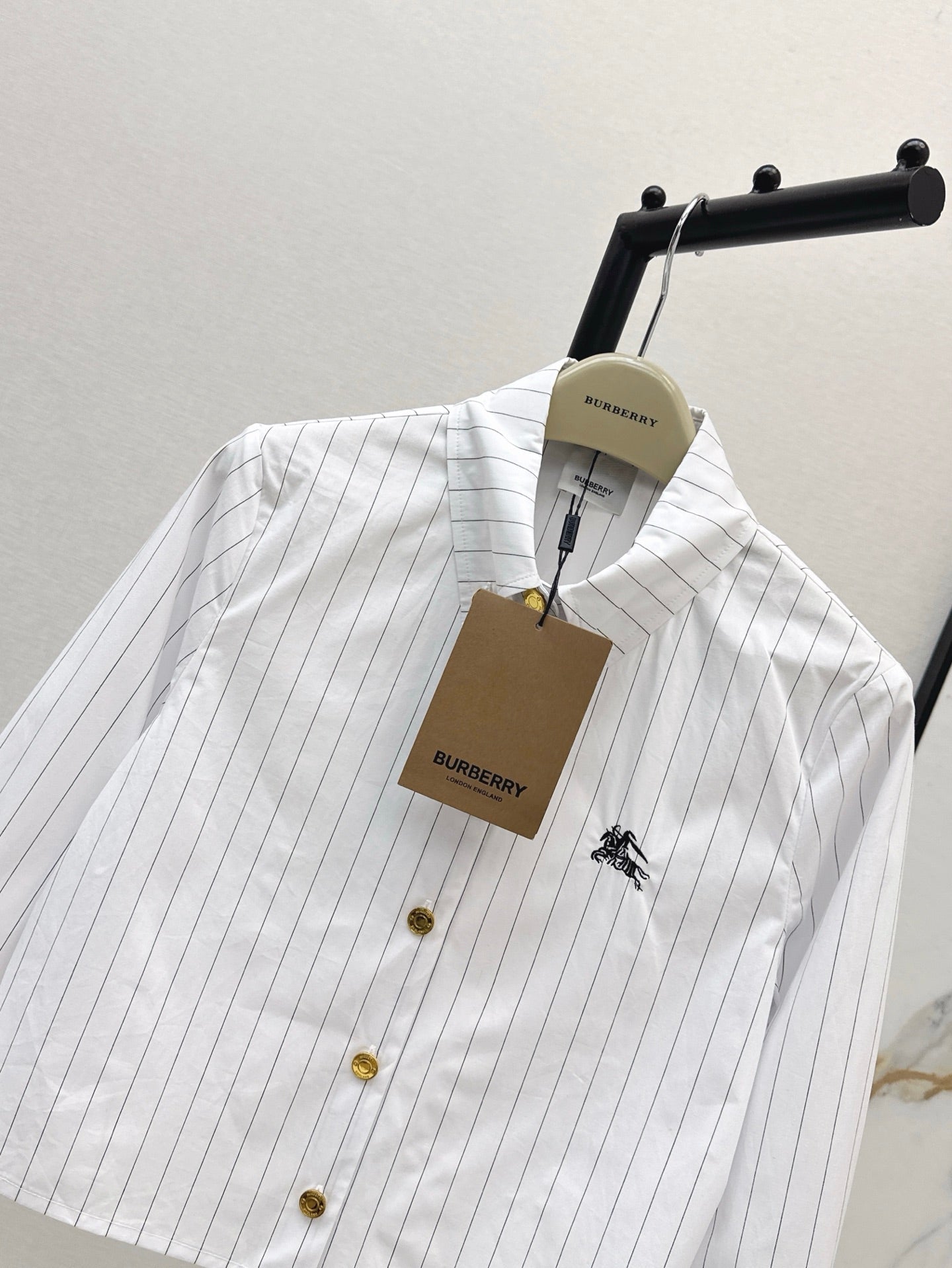 Bur* 25ss Three-quarter sleeves cropped shirt