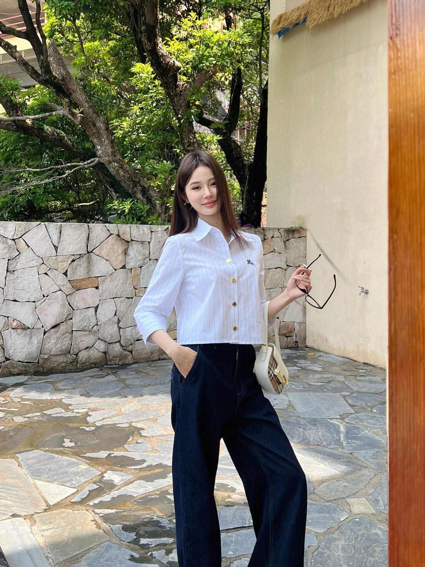 Bur* 25ss Three-quarter sleeves cropped shirt