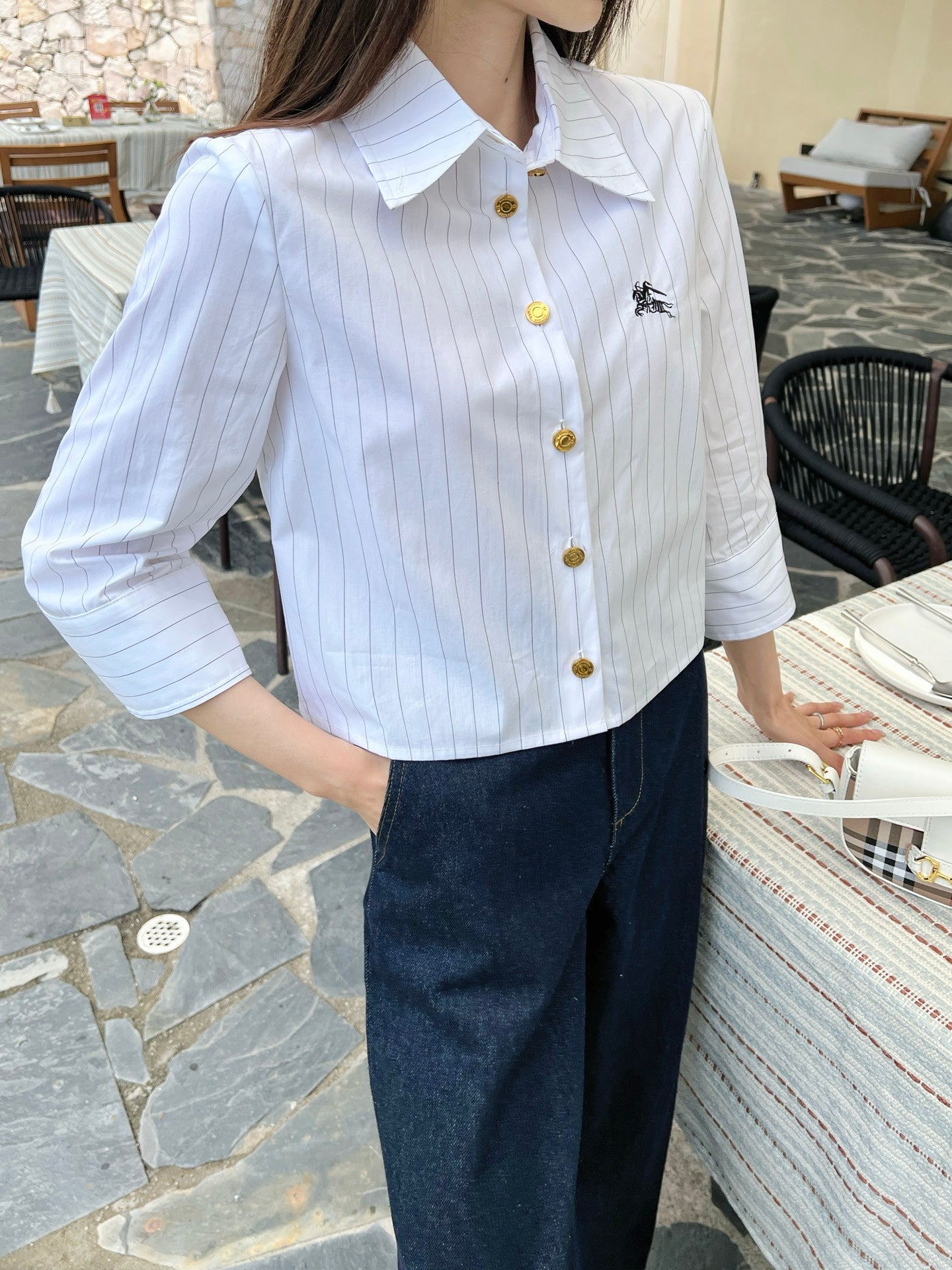 Bur* 25ss Three-quarter sleeves cropped shirt