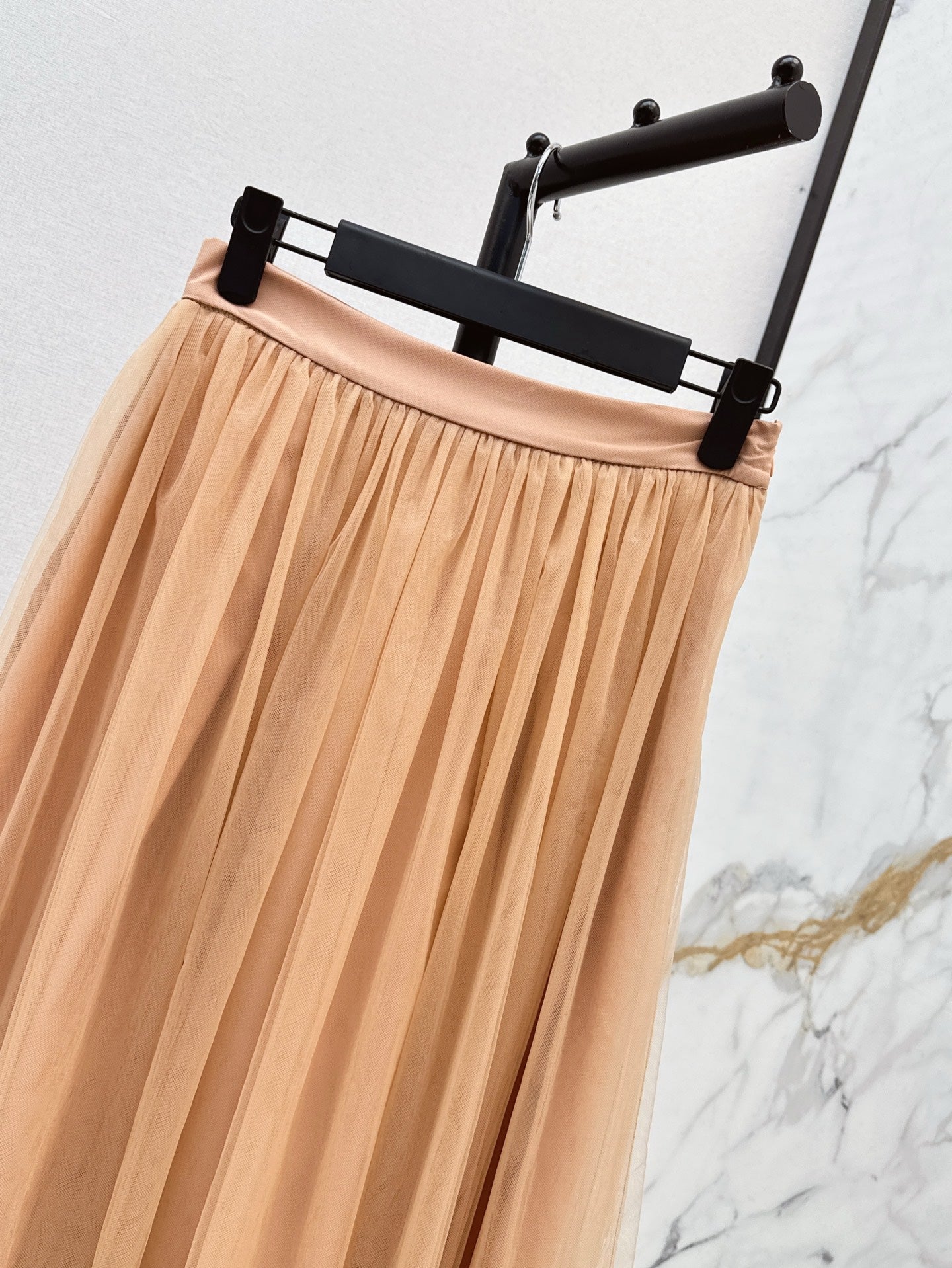 D*r 25ss mid-length pleated skirt