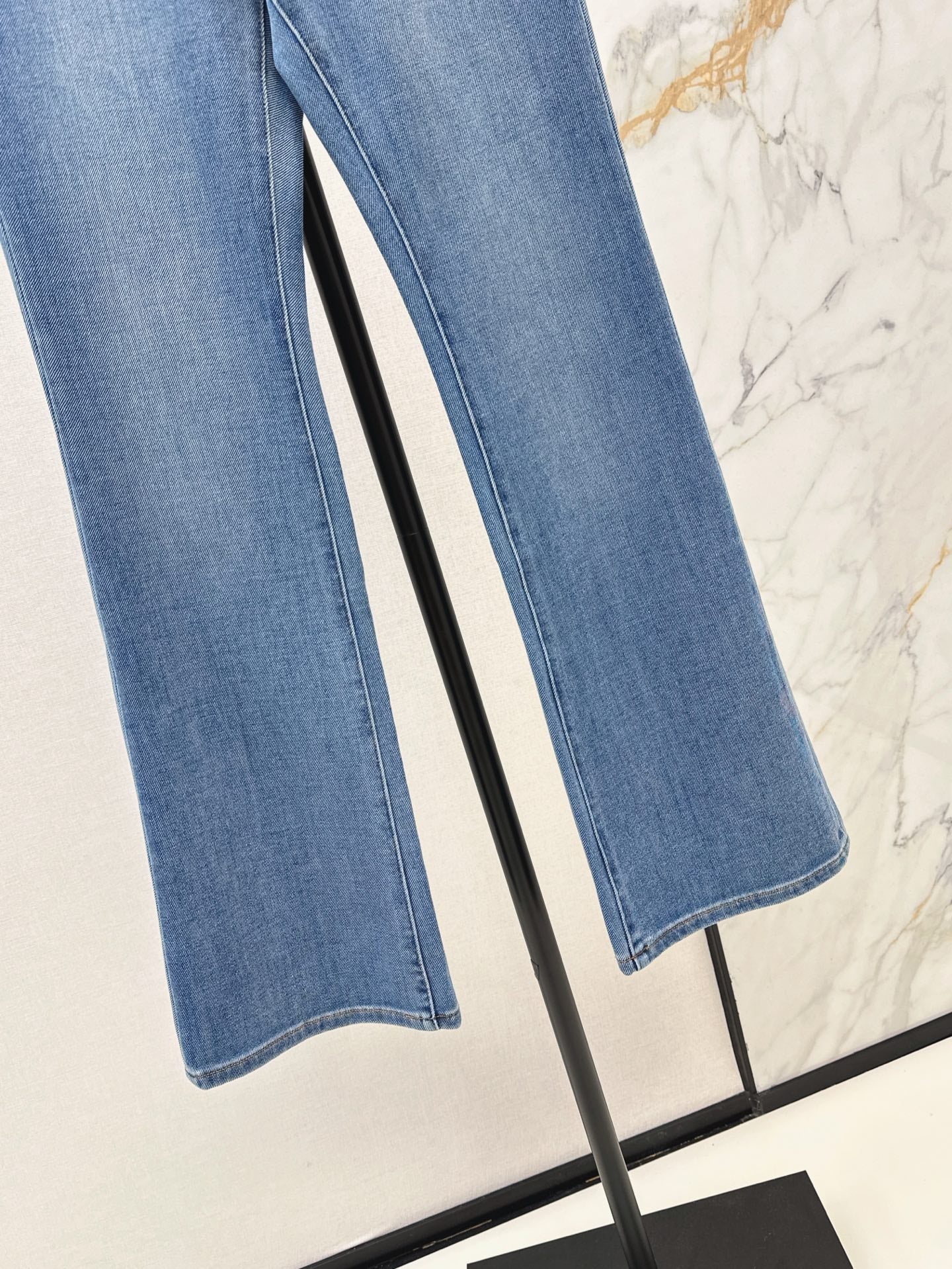 Loui* 25ss monogram pocket denim pants