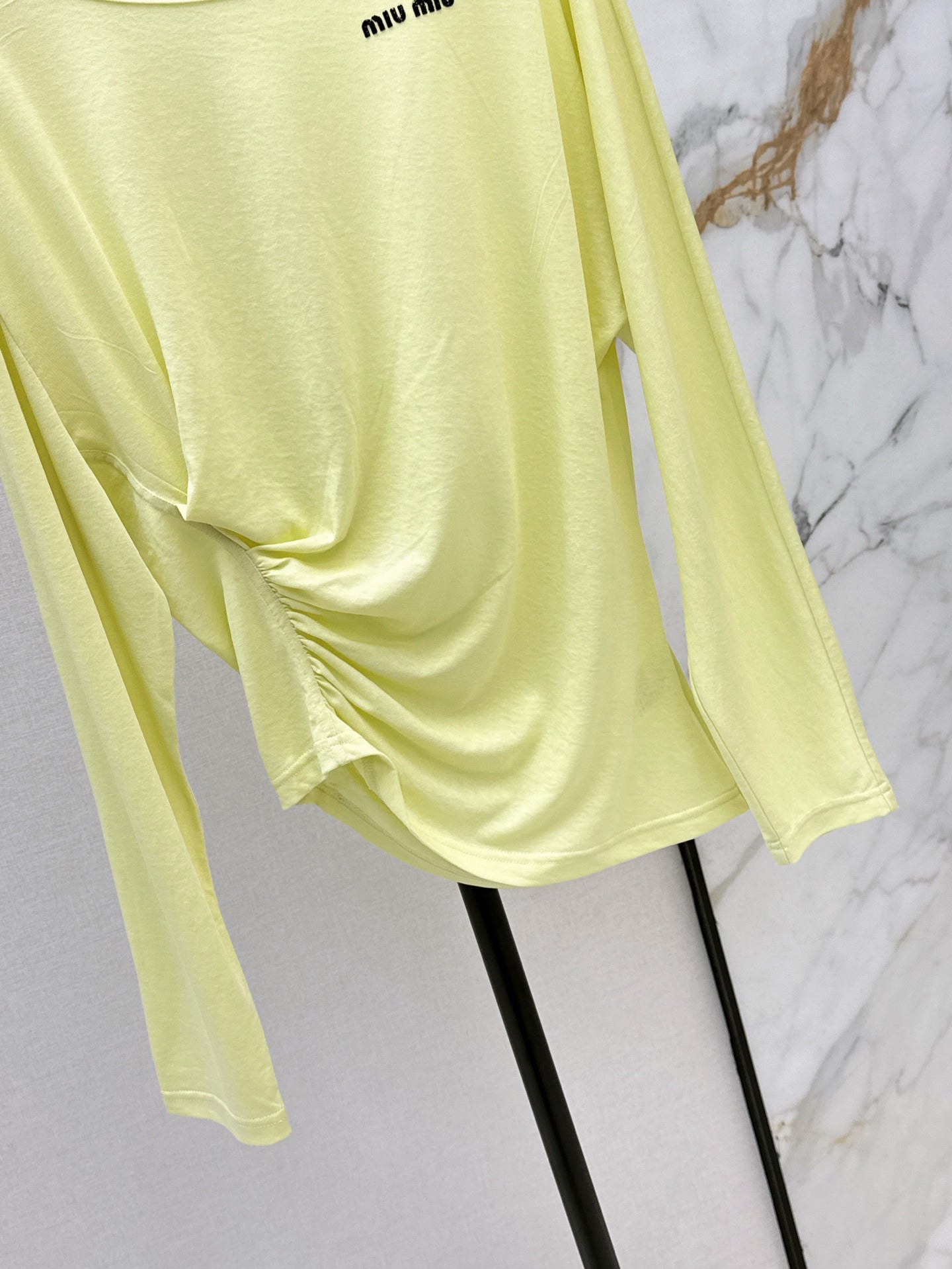 M*u 25ss Boat neck pullover top