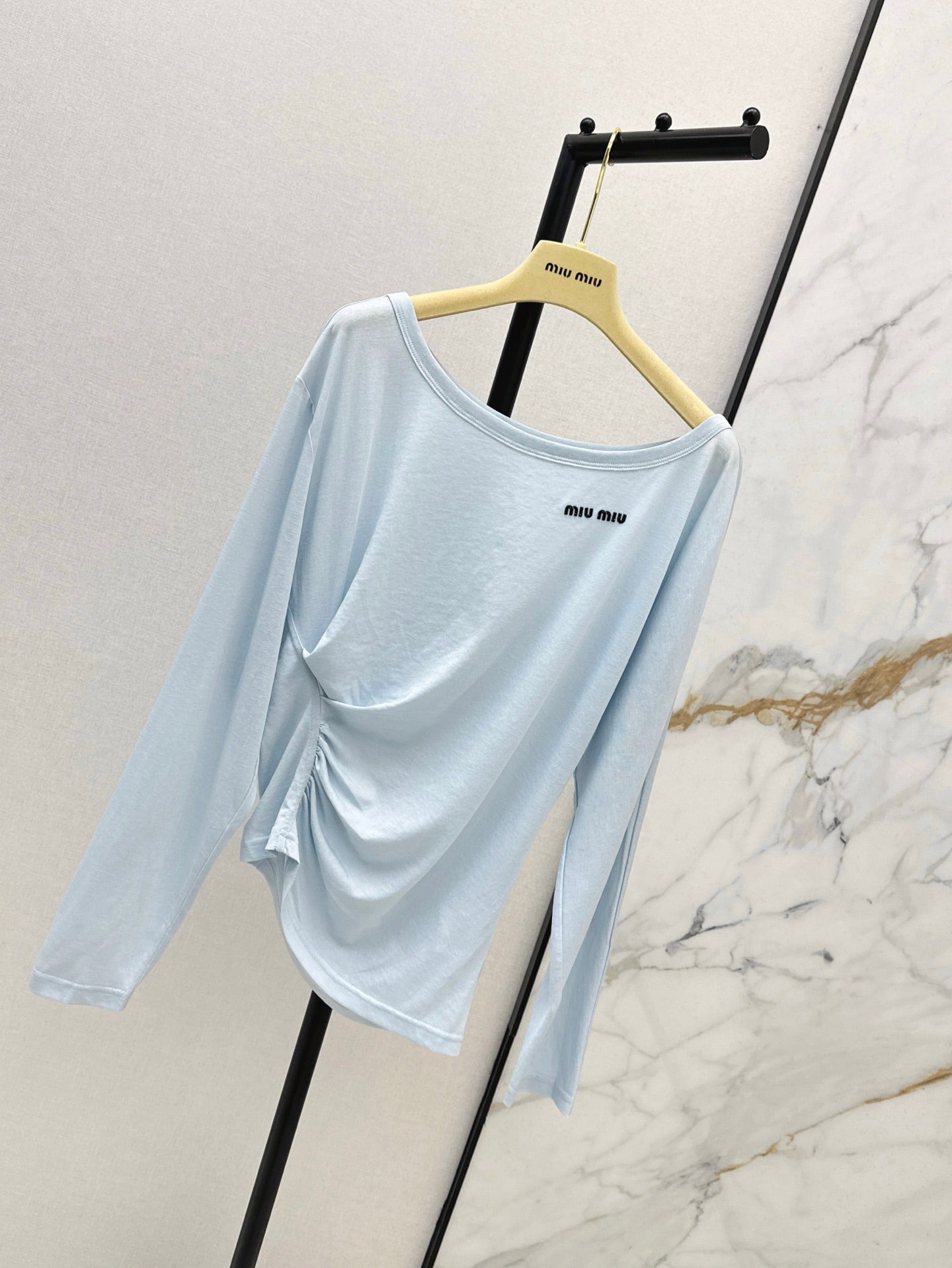 M*u 25ss Boat neck pullover top