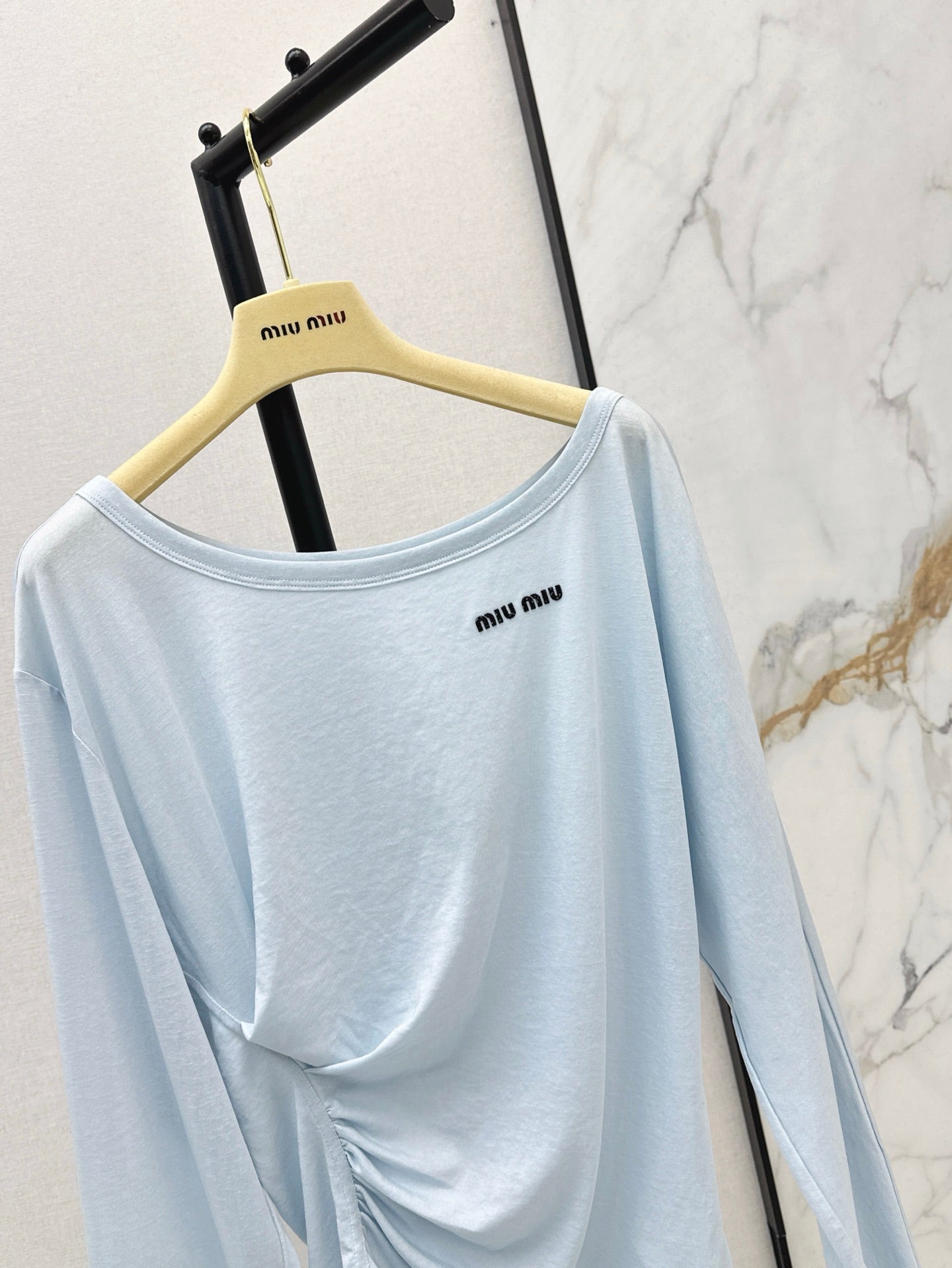 M*u 25ss Boat neck pullover top