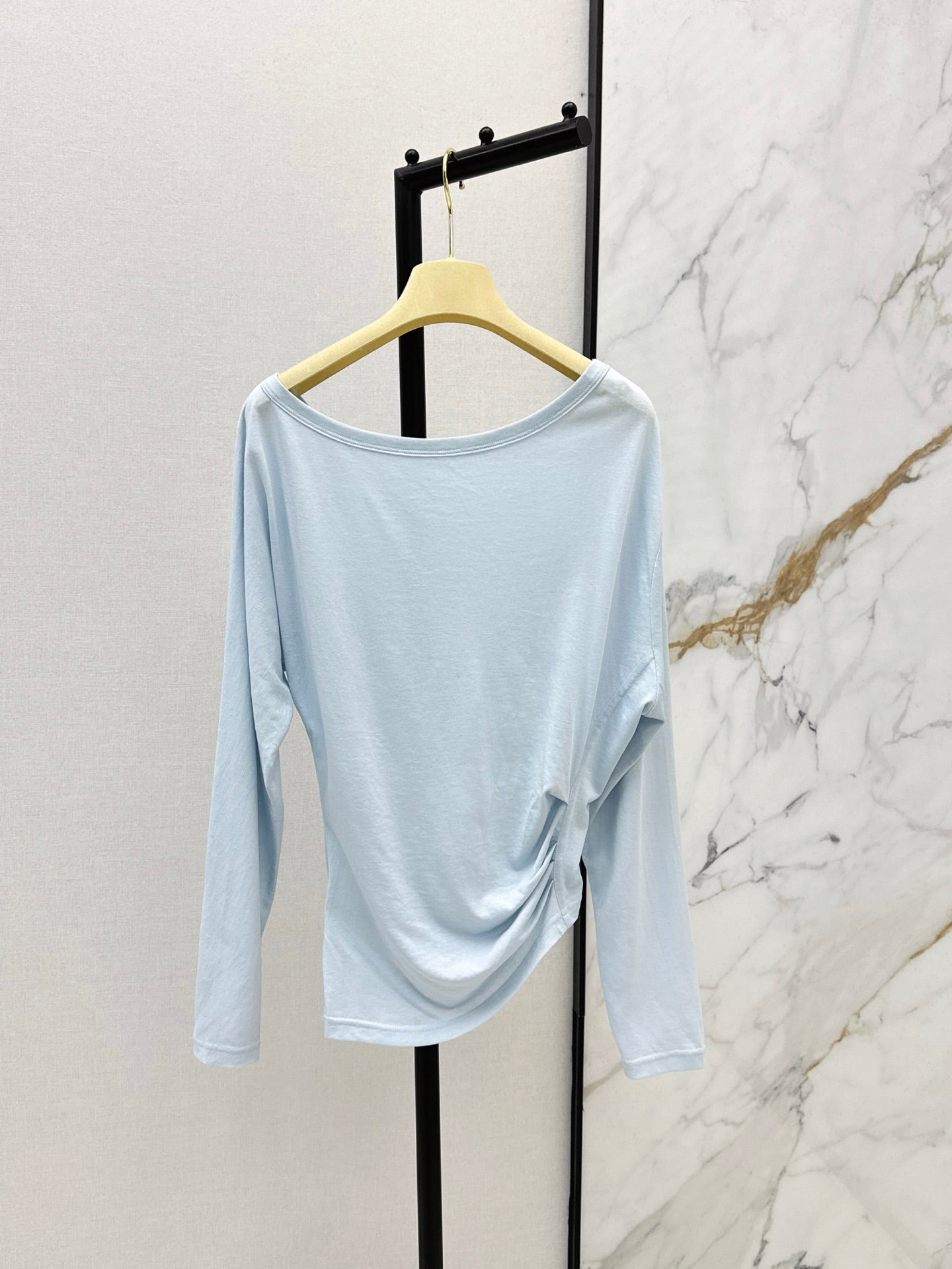 M*u 25ss Boat neck pullover top
