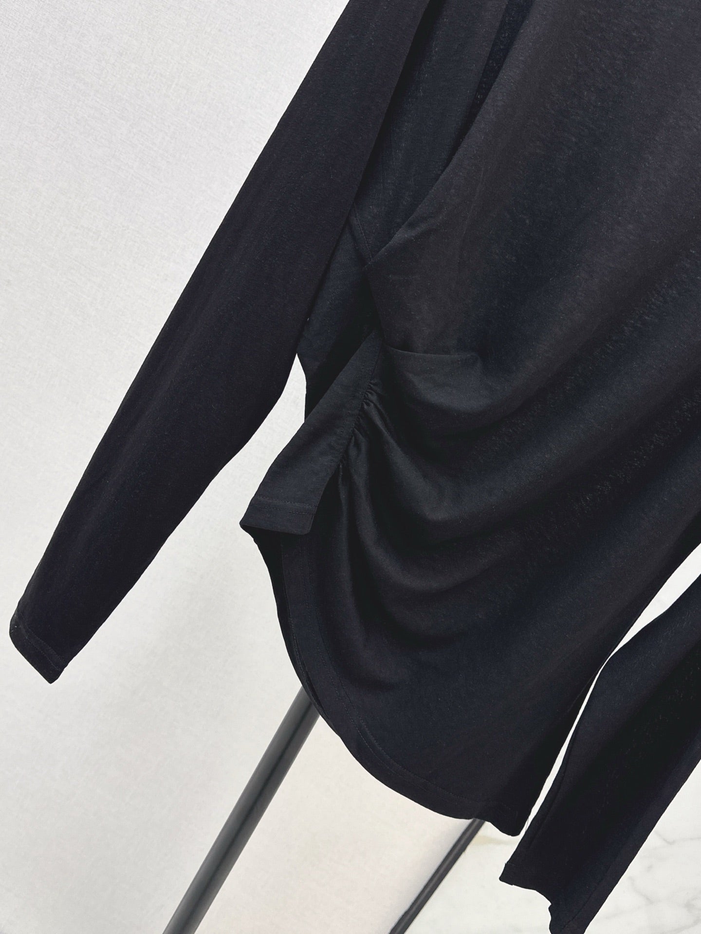 M*u 25ss Boat neck pullover top