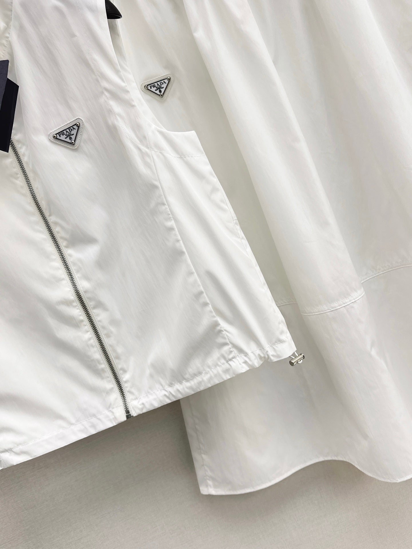 Pra* 25ss sleeveless jacket and skirt suit