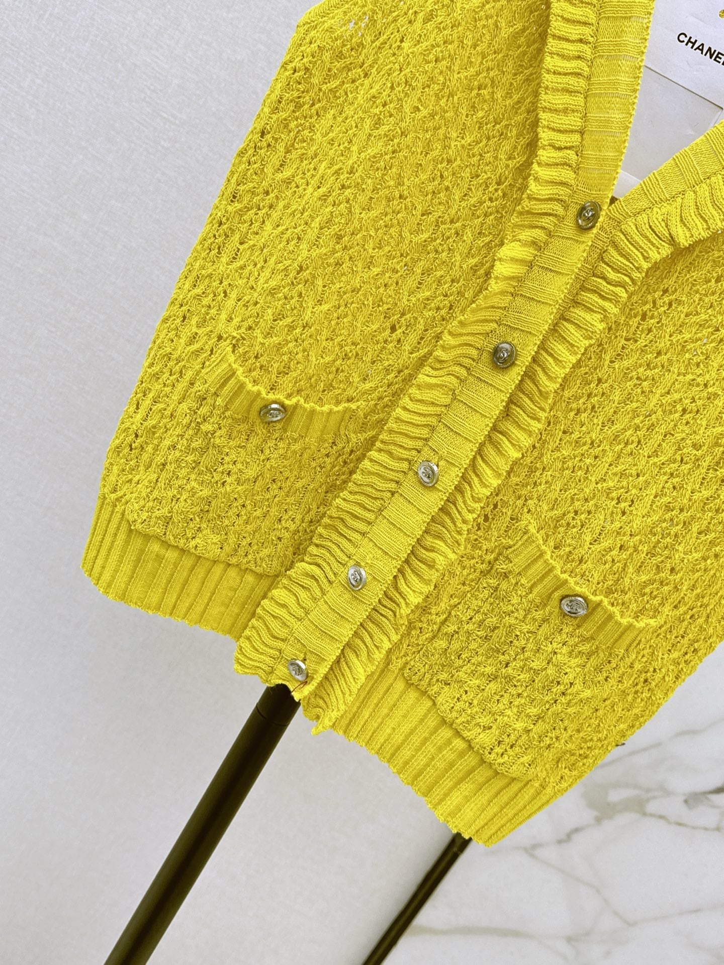 C*nel 25ss sleeveless knit cardigan