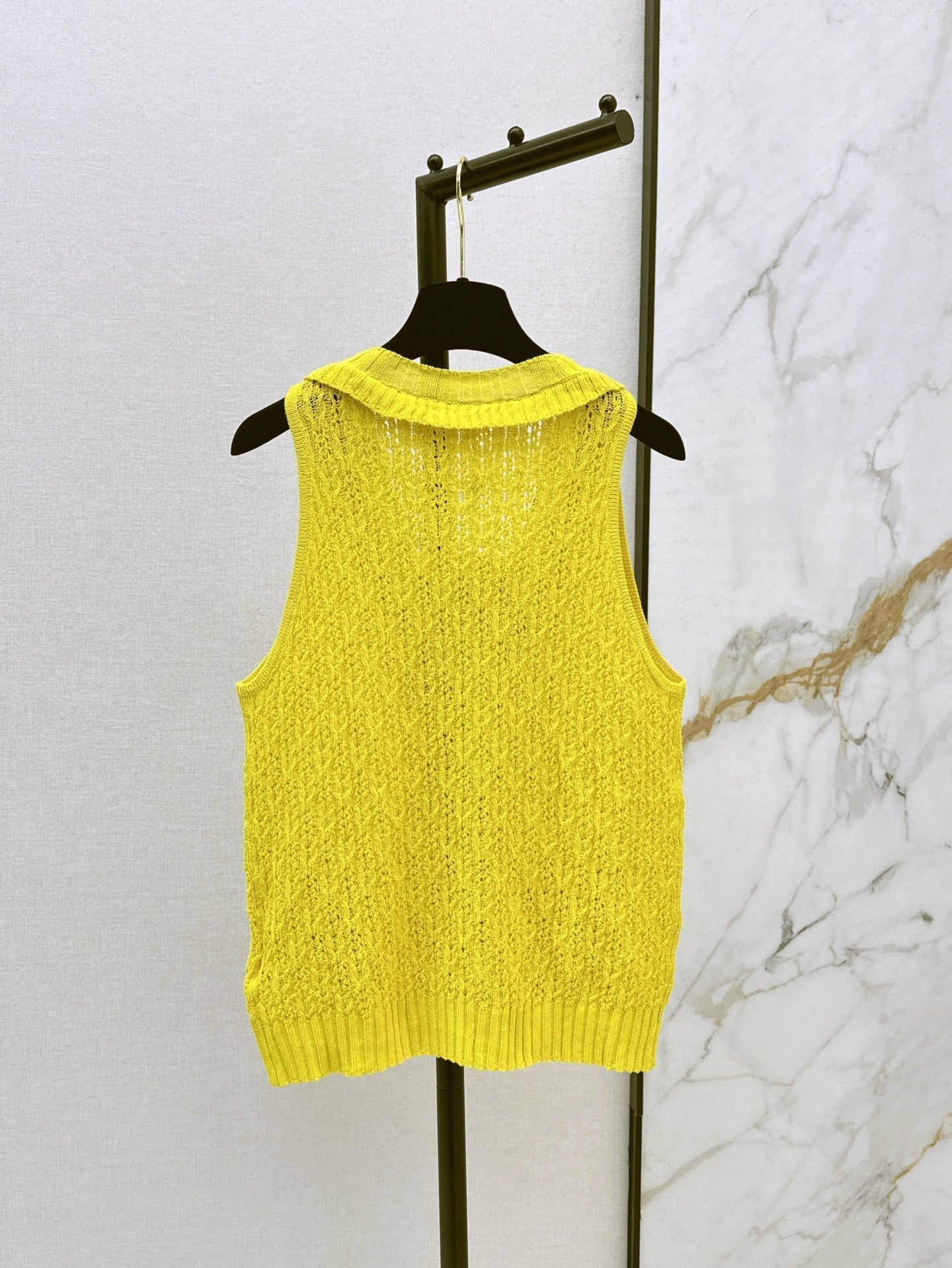 C*nel 25ss sleeveless knit cardigan