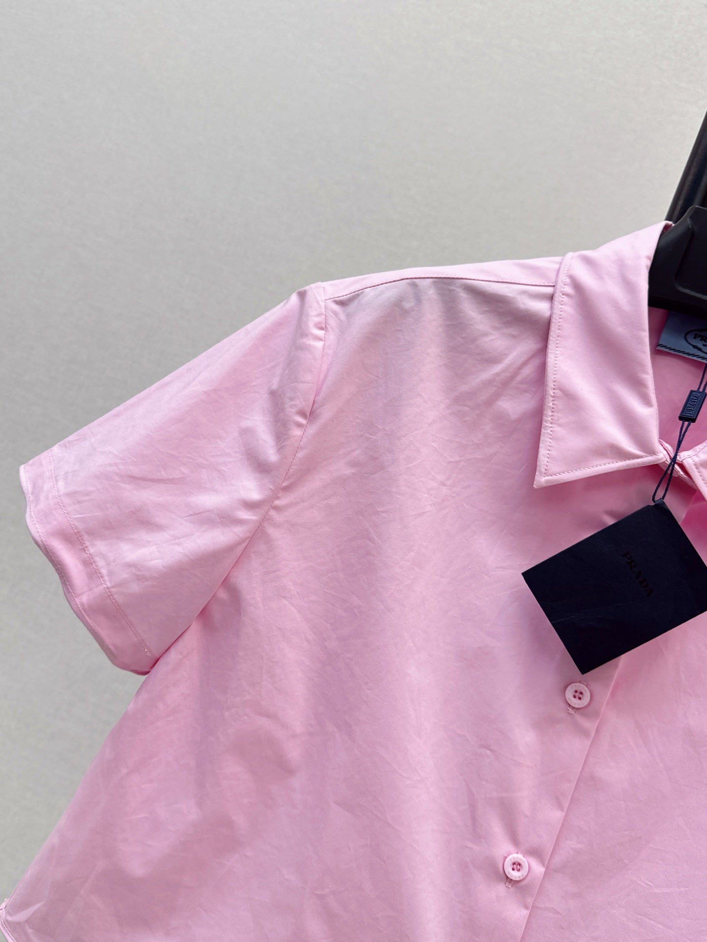 Pra* 25ss cropped cotton shirt