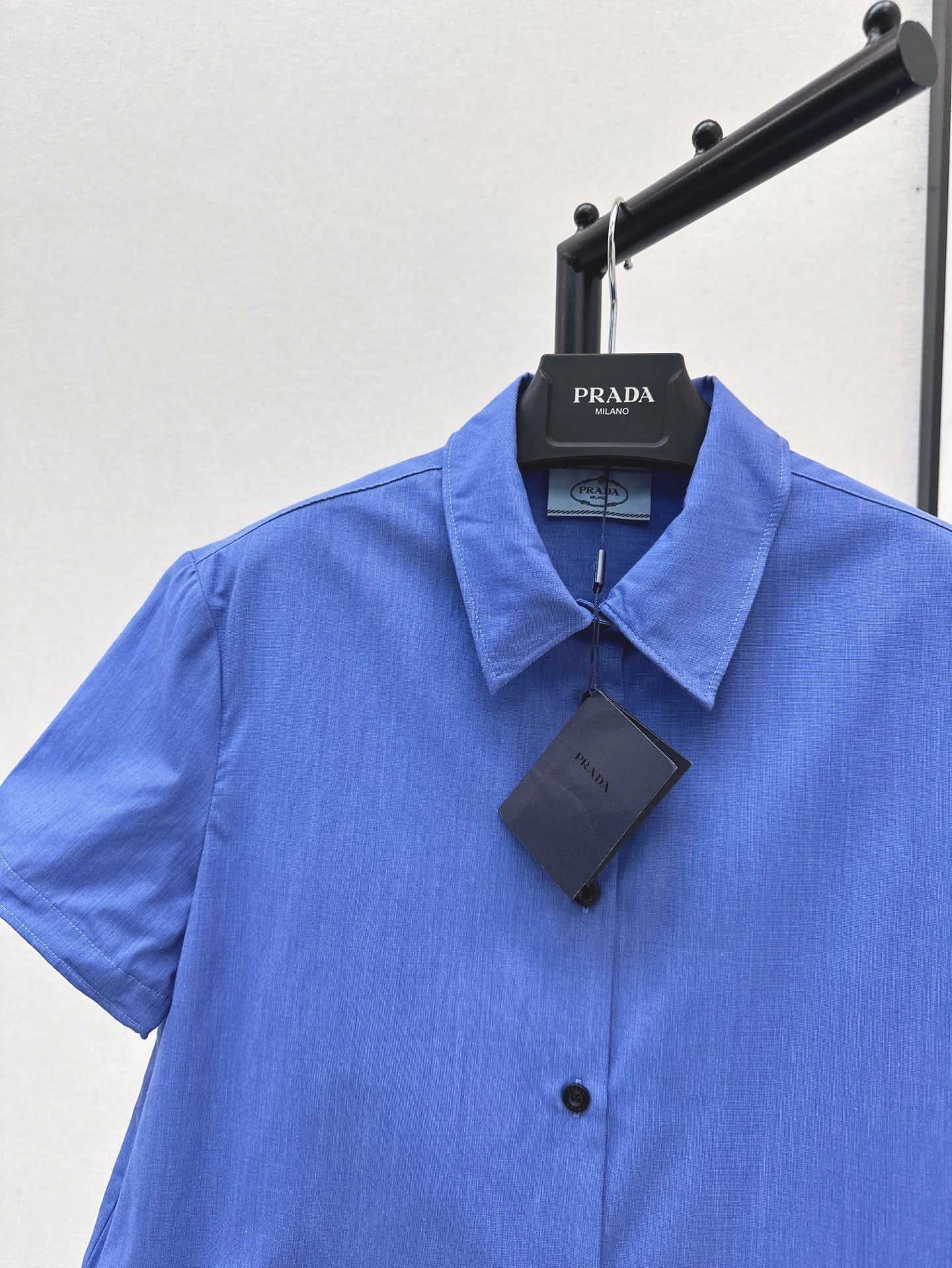 Pra* 25ss cropped cotton shirt