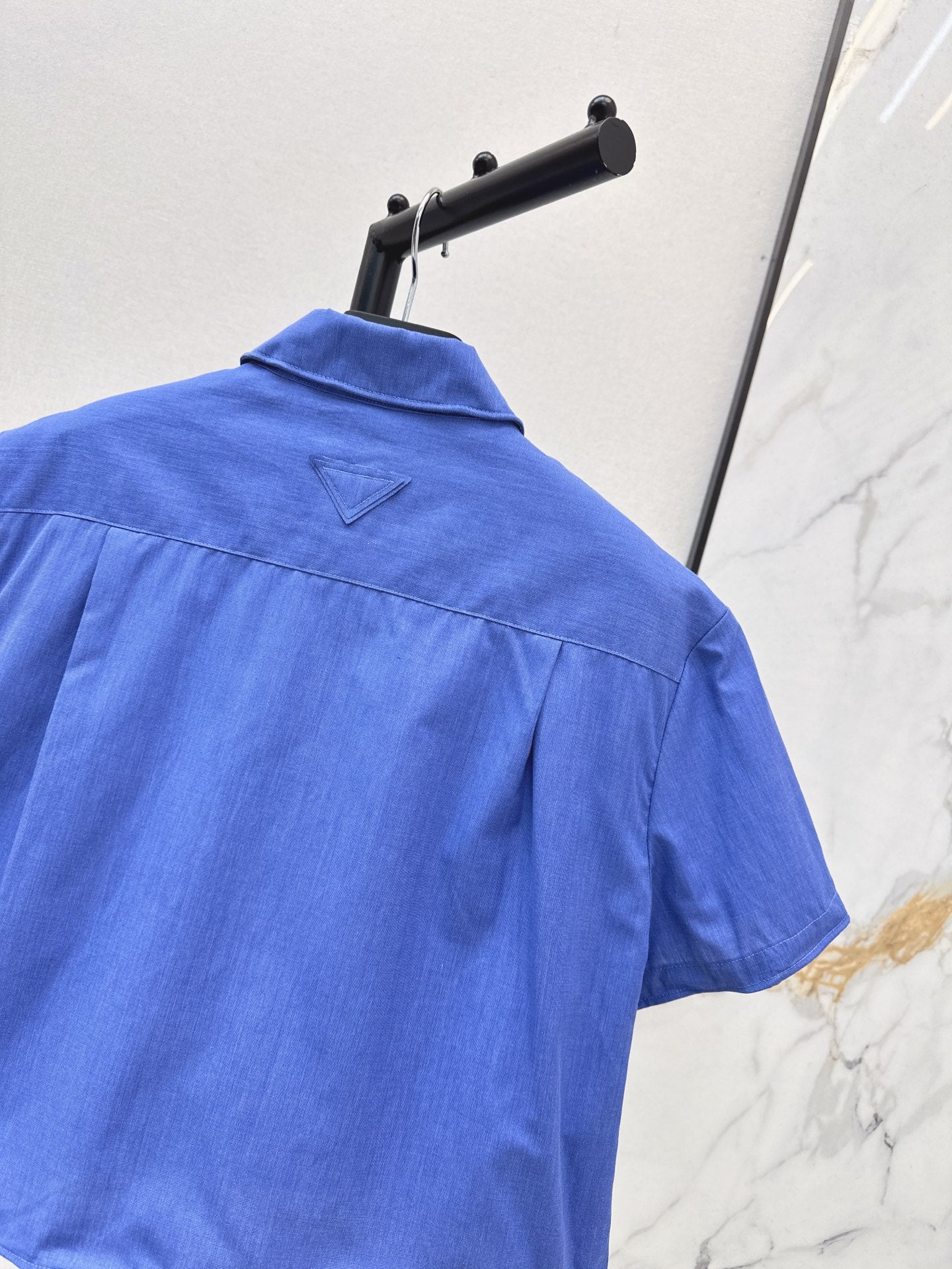 Pra* 25ss cropped cotton shirt