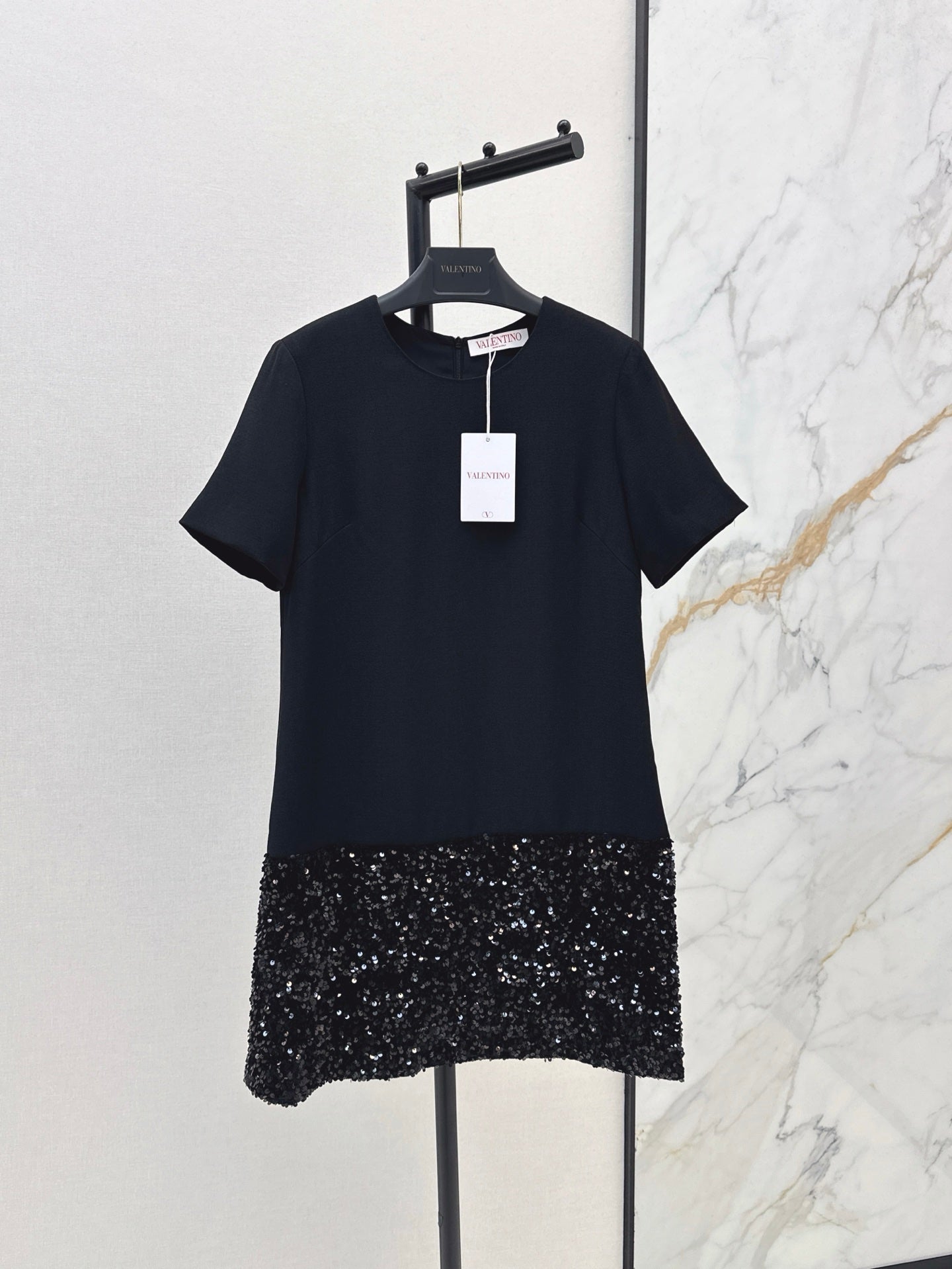 Pra* 25ss sequined hem mini dress