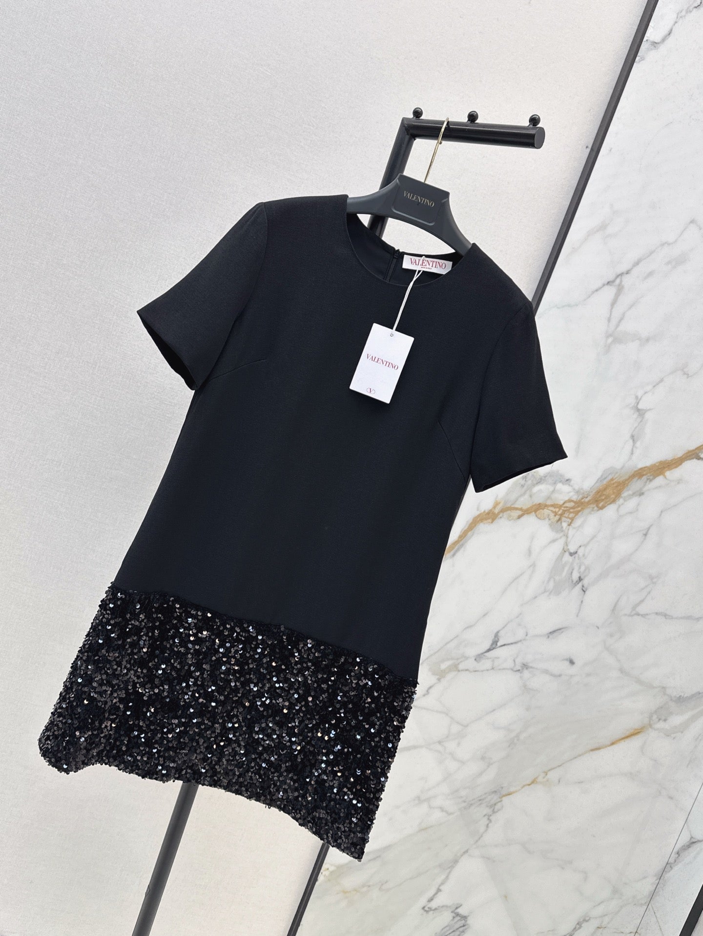 Pra* 25ss sequined hem mini dress