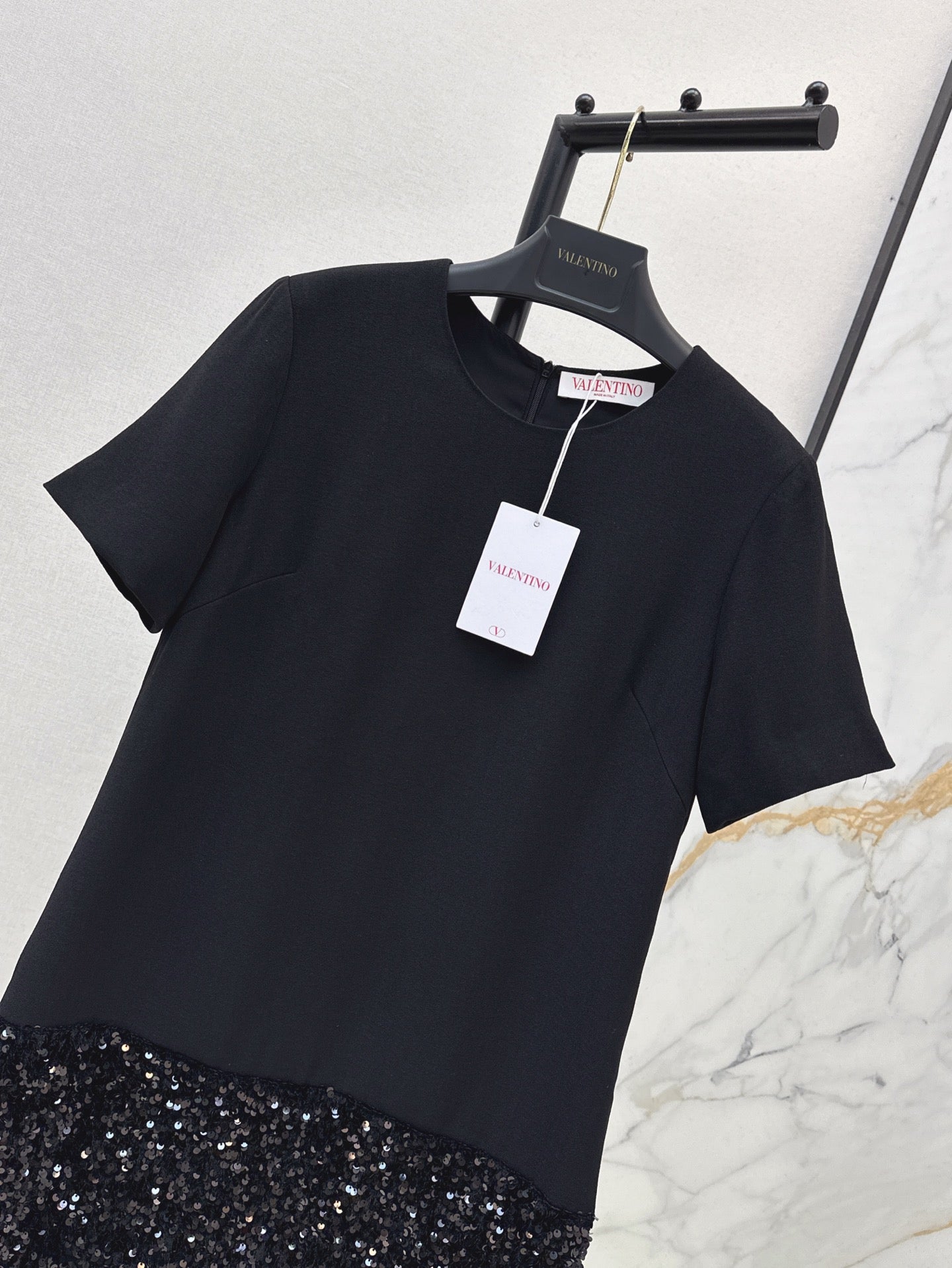 Pra* 25ss sequined hem mini dress