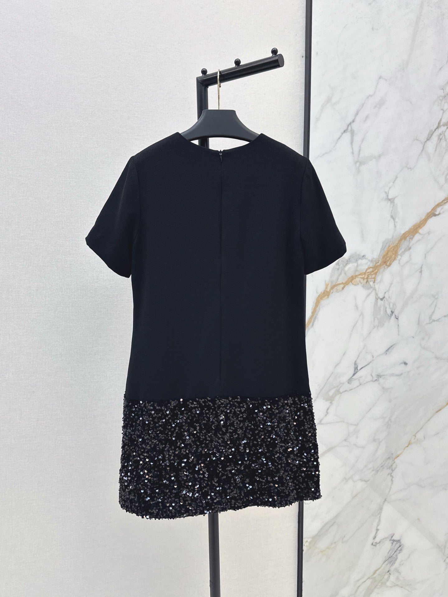 Pra* 25ss sequined hem mini dress