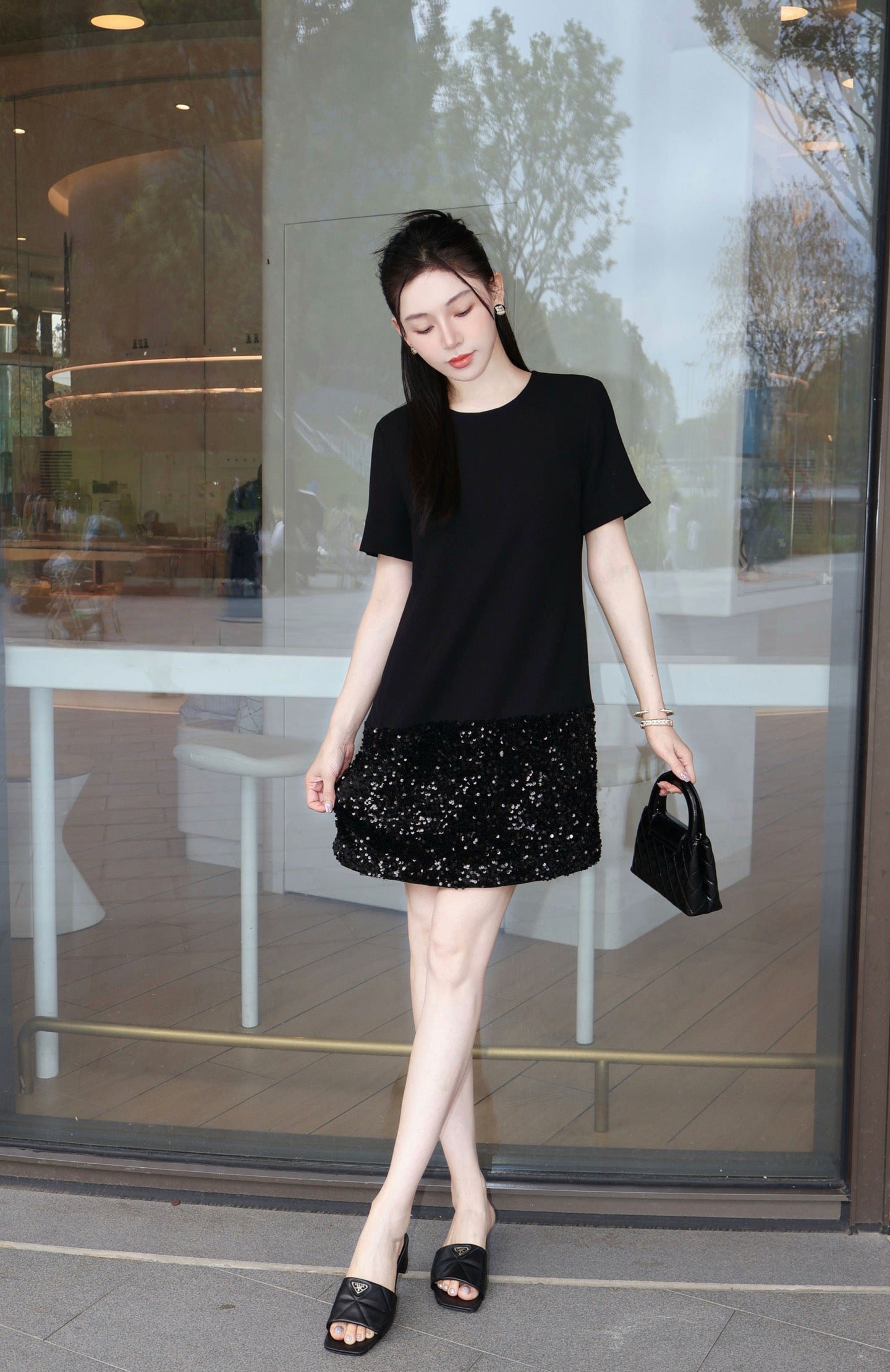 Pra* 25ss sequined hem mini dress