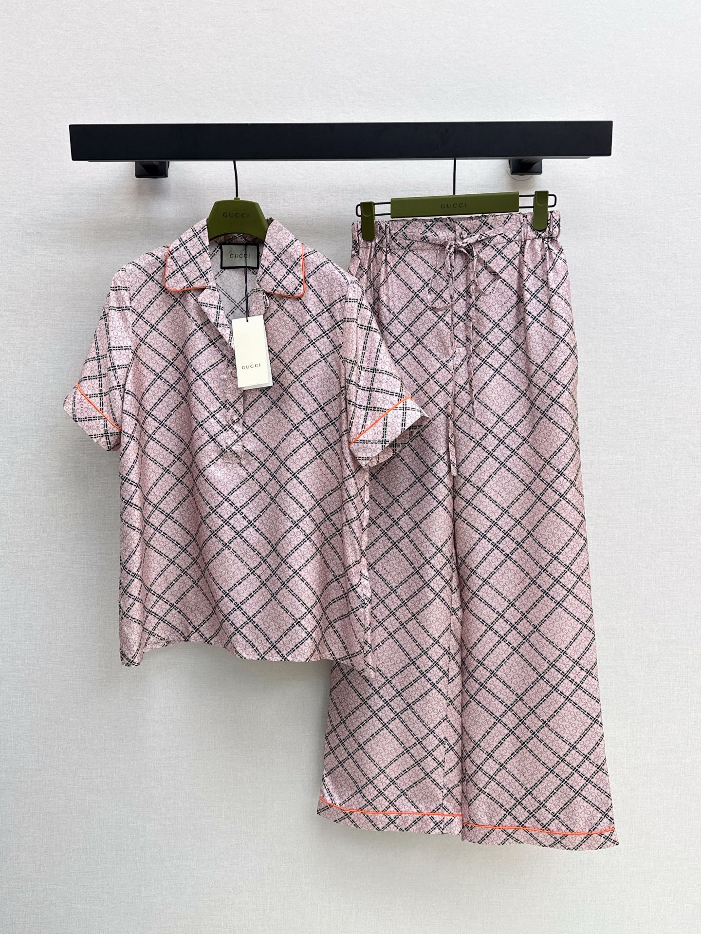 Gu* 25ss chain printed silk pants