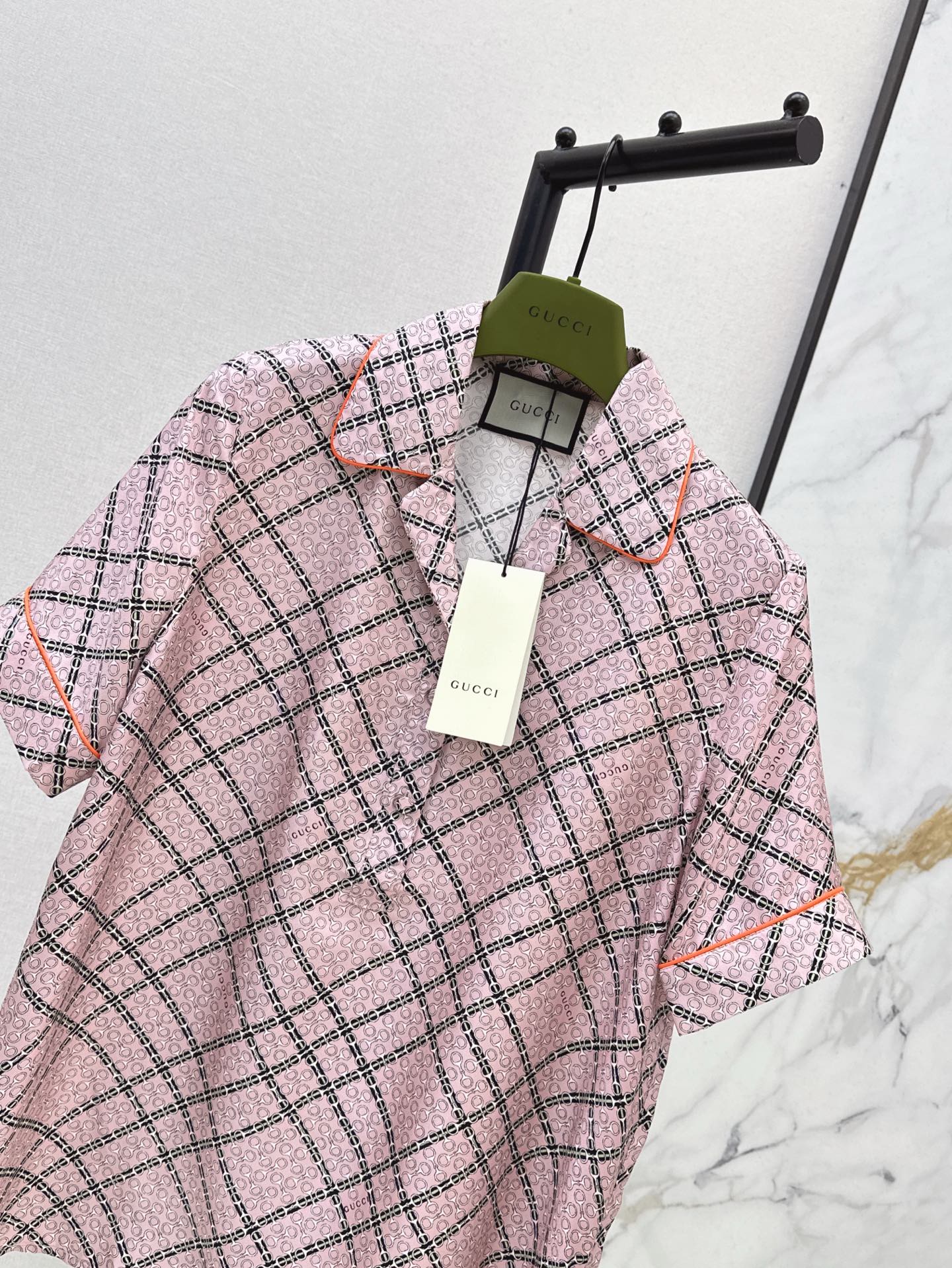 Gu* 25ss chain printed silk shirt