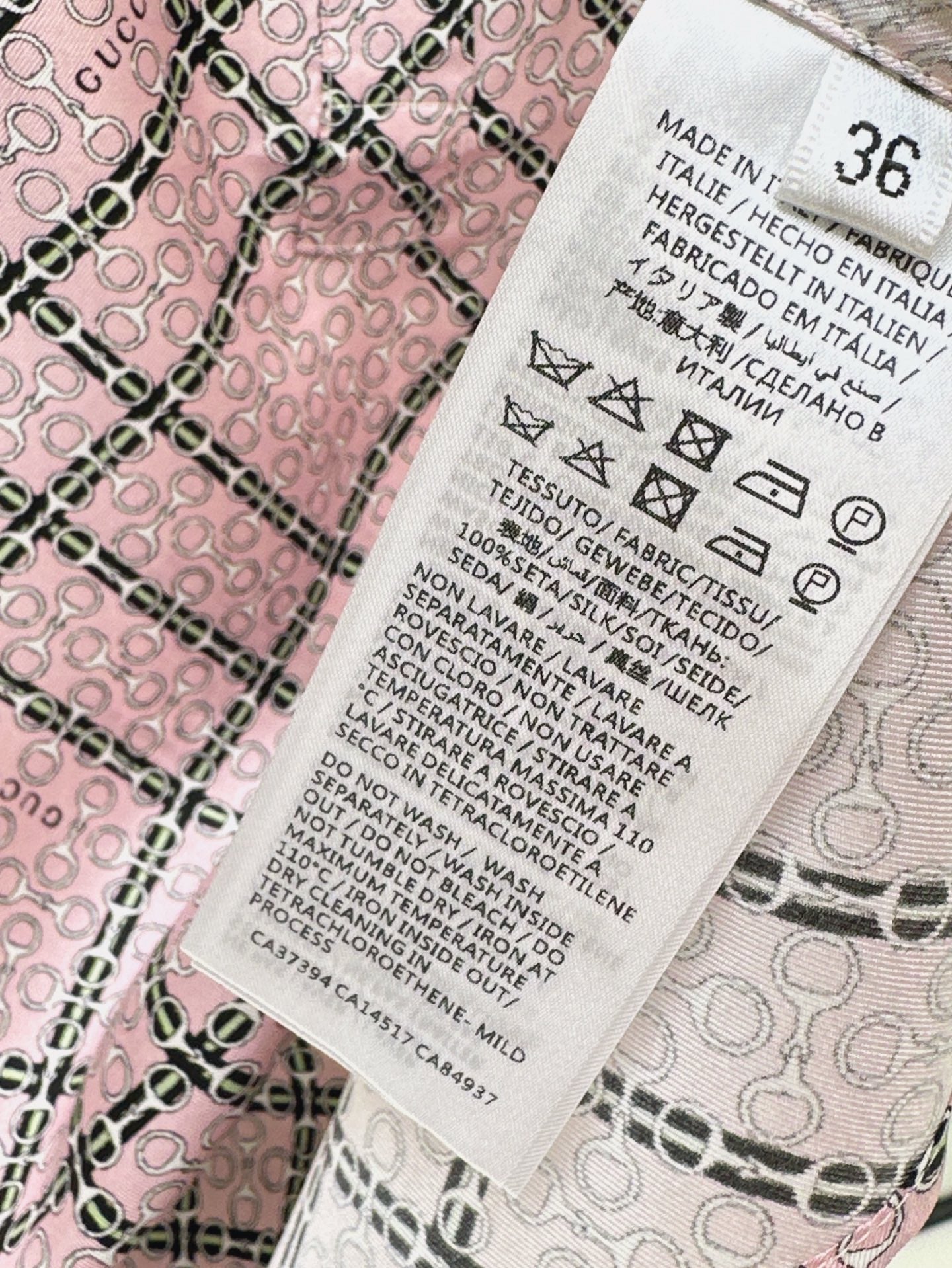 Gu* 25ss chain printed silk shirt