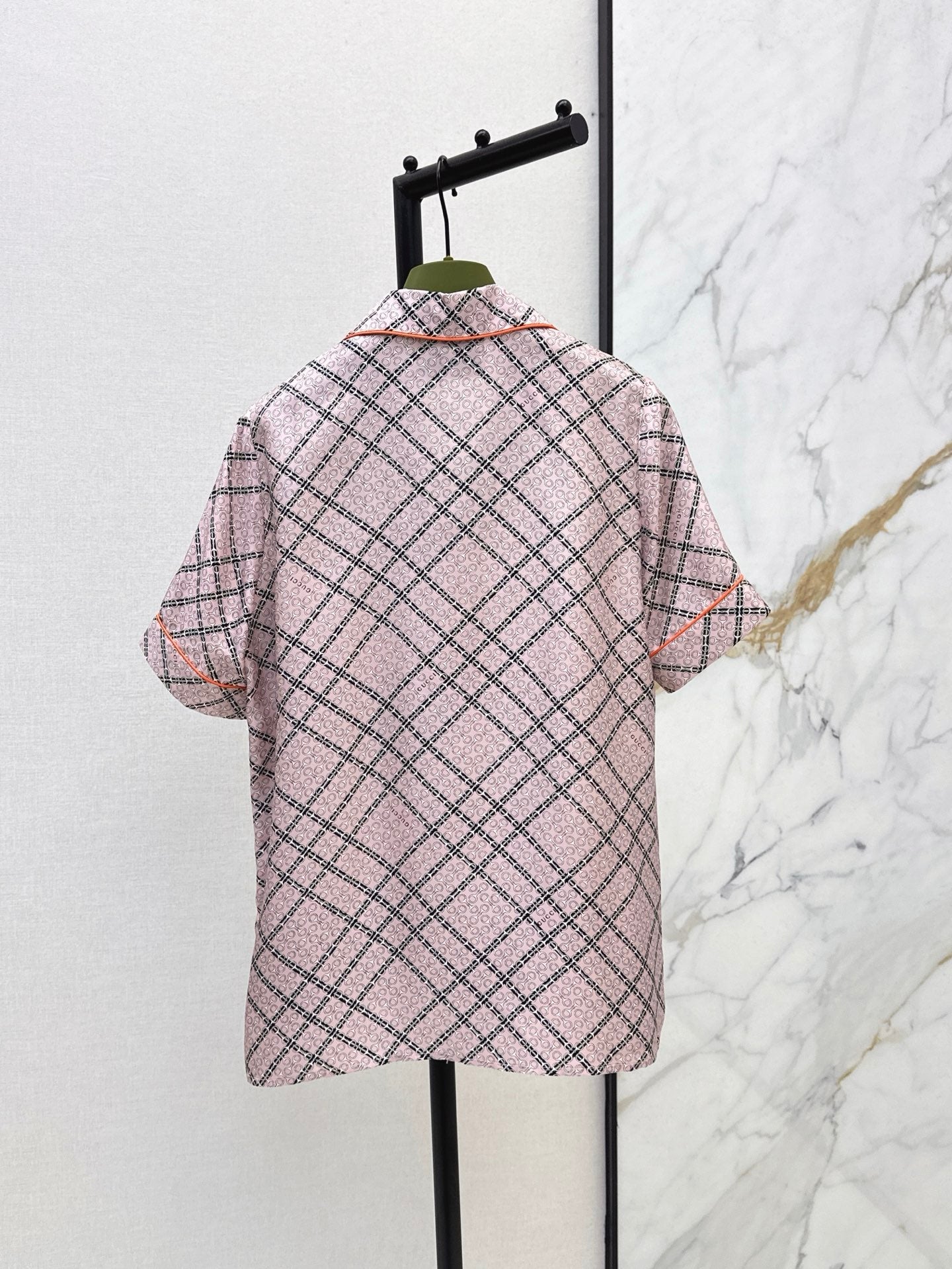 Gu* 25ss chain printed silk shirt