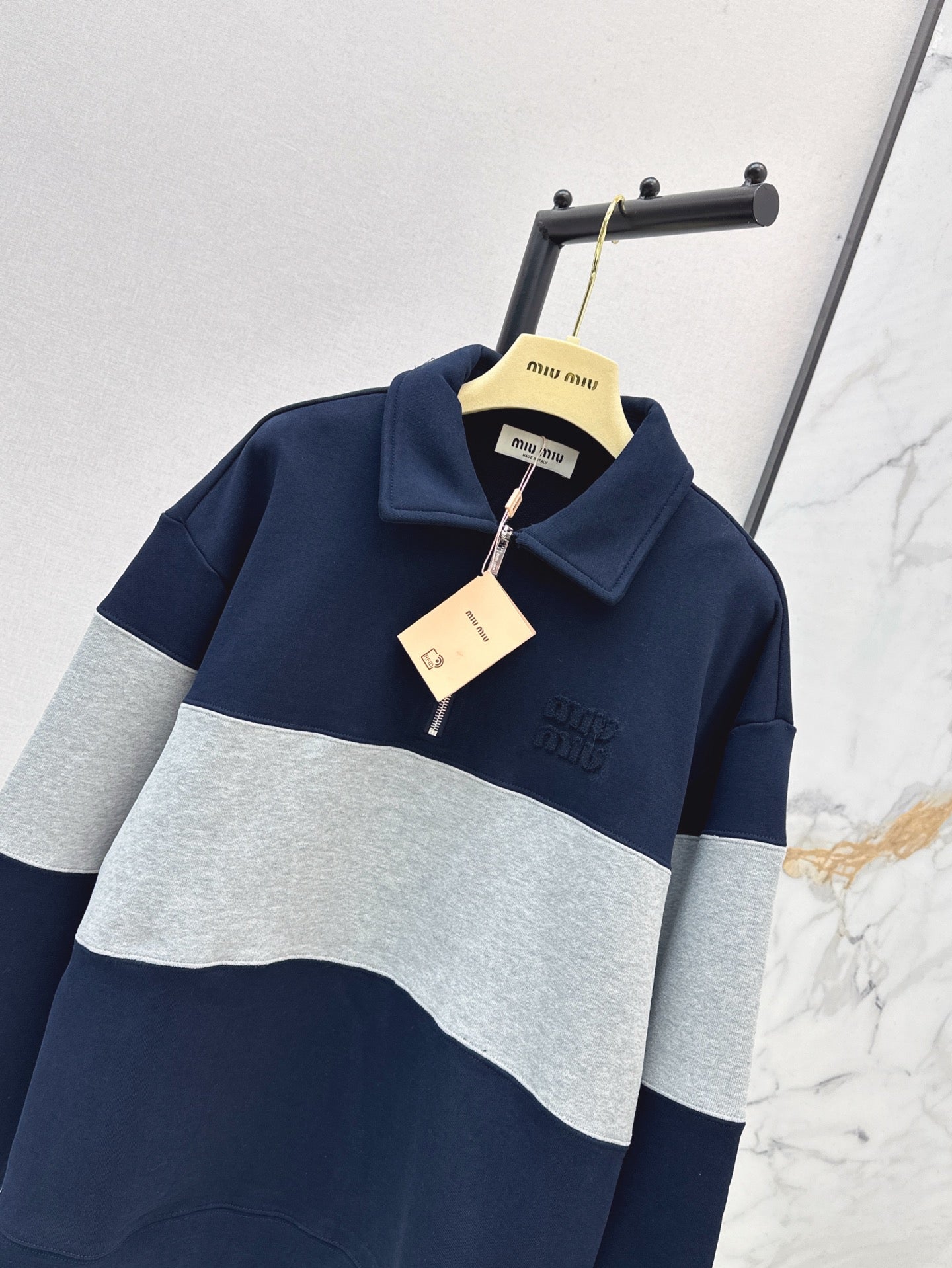 M*u 25ss colorblock lapel sweatshirt