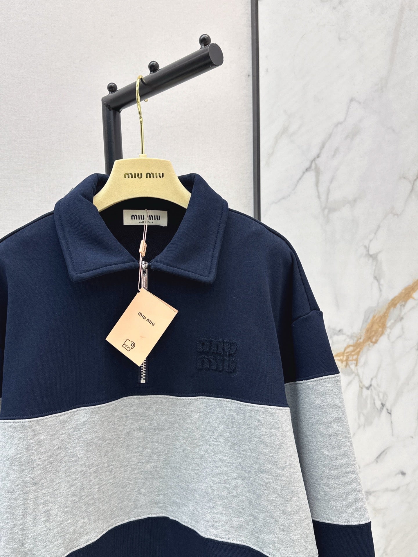 M*u 25ss colorblock lapel sweatshirt