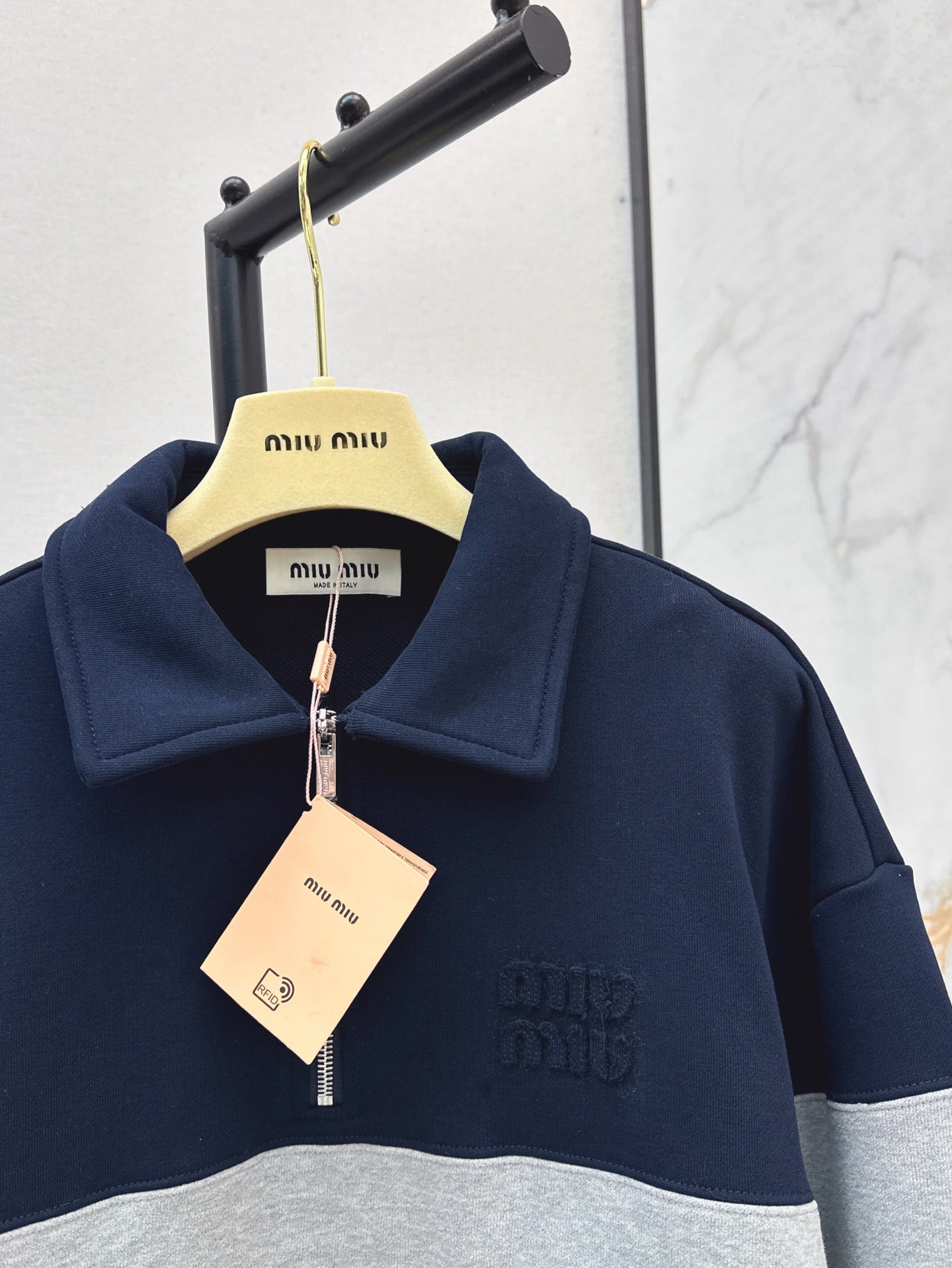 M*u 25ss colorblock lapel sweatshirt