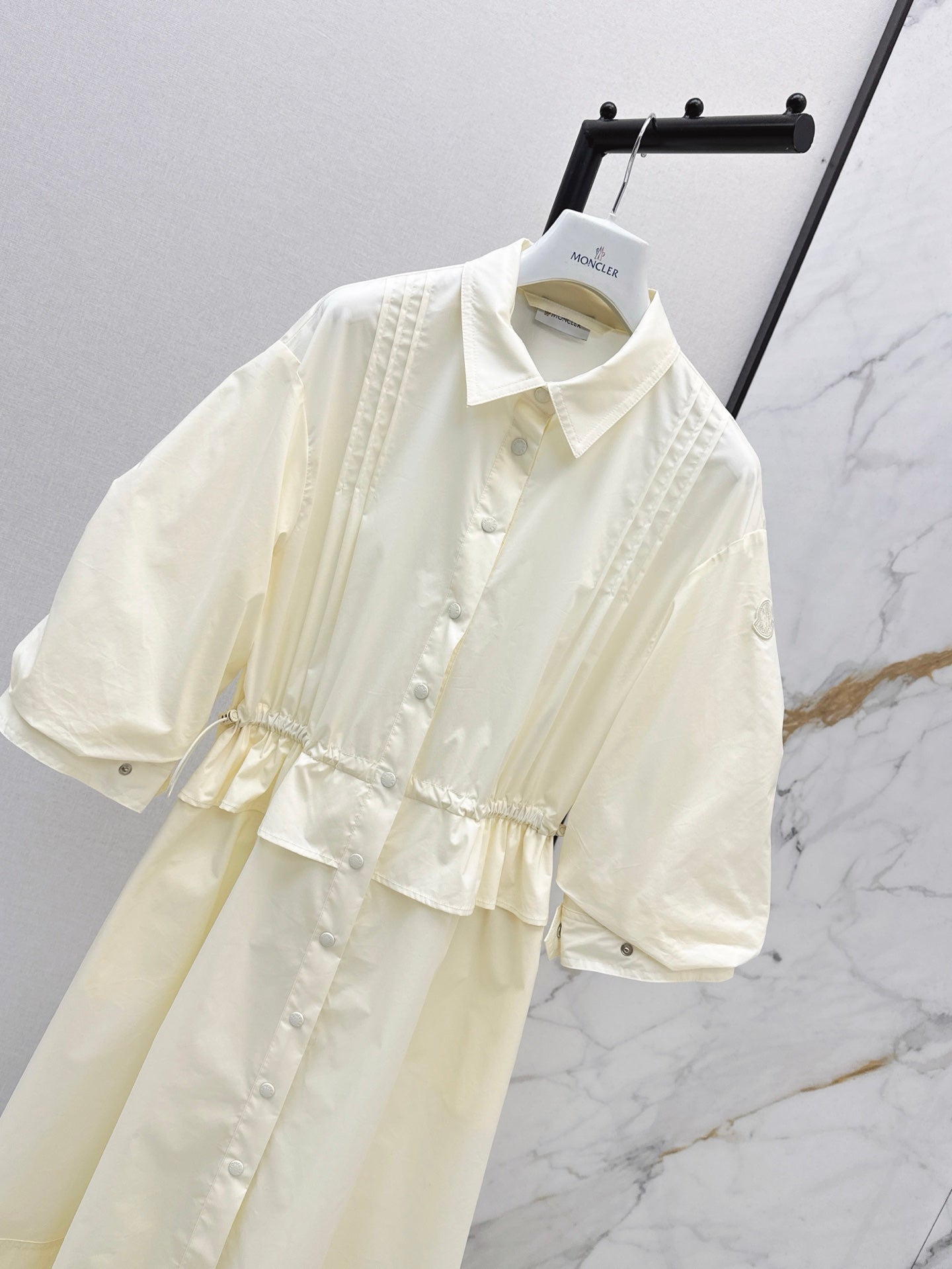 Monc* 25ss puff sleeve unbuttoned dress