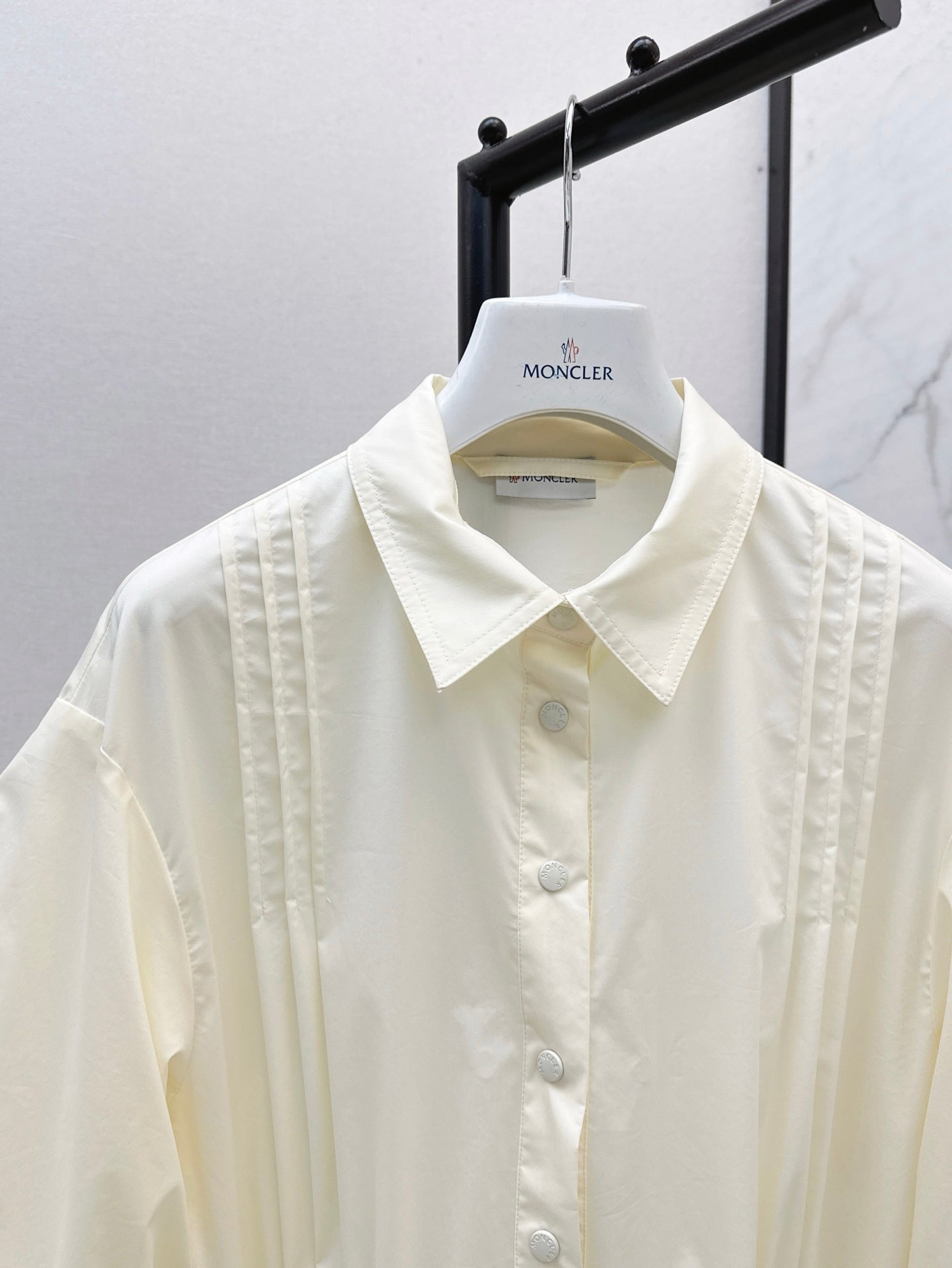 Monc* 25ss puff sleeve unbuttoned dress