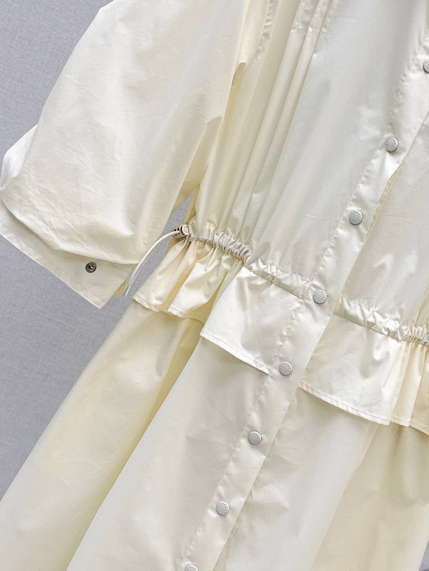 Monc* 25ss puff sleeve unbuttoned dress