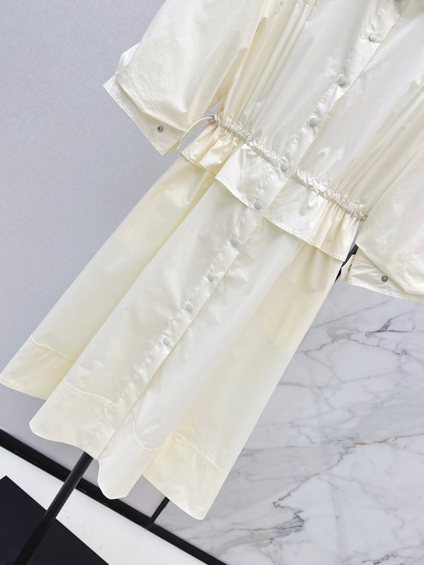 Monc* 25ss puff sleeve unbuttoned dress