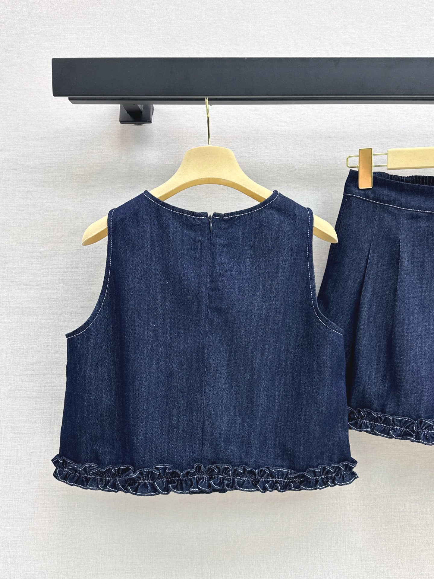 M*u 25ss patch logo denim suit