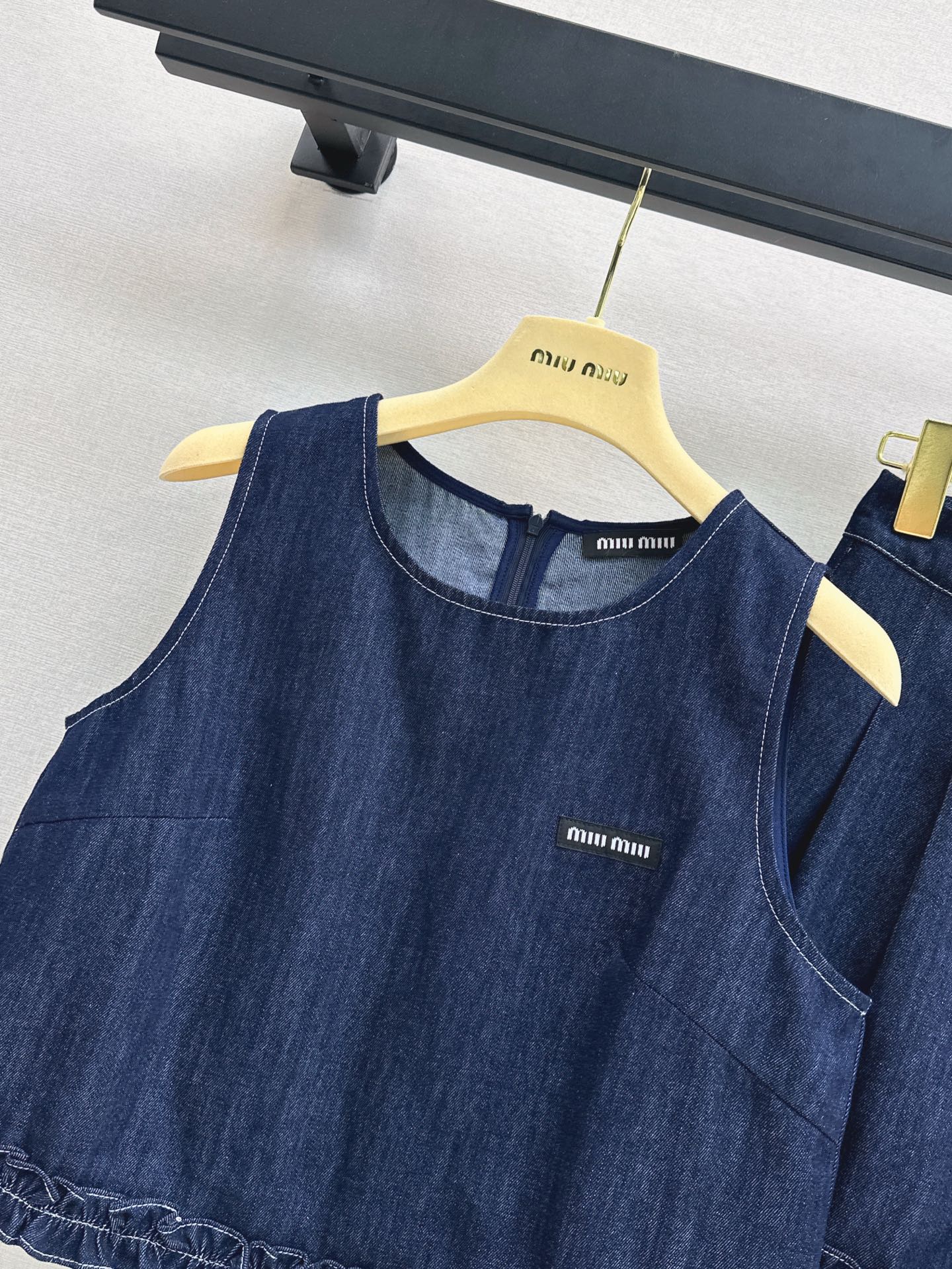 M*u 25ss patch logo denim suit