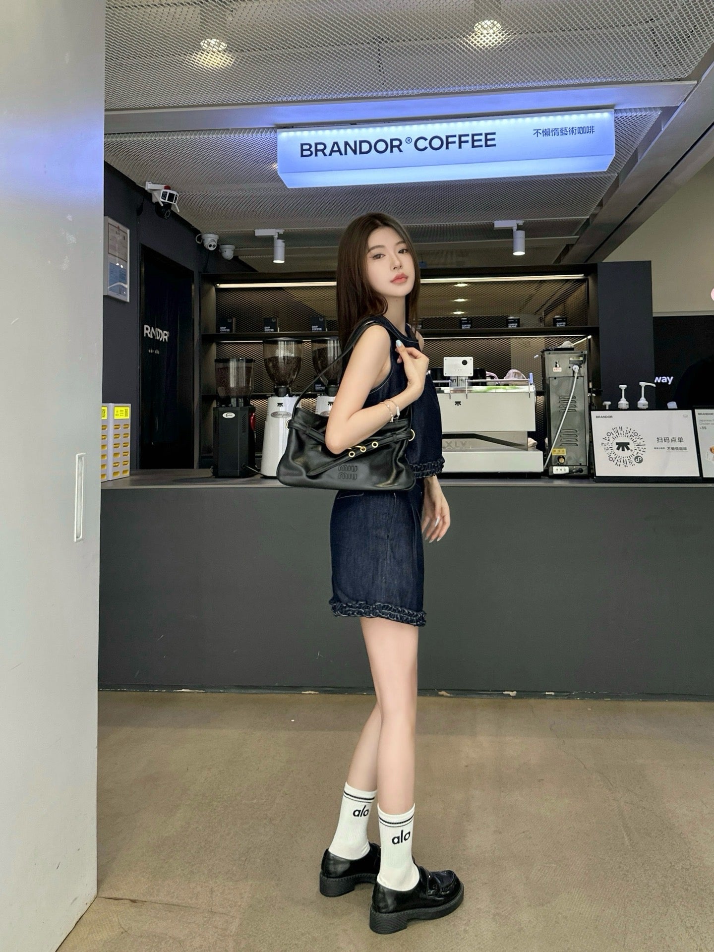 M*u 25ss patch logo denim suit