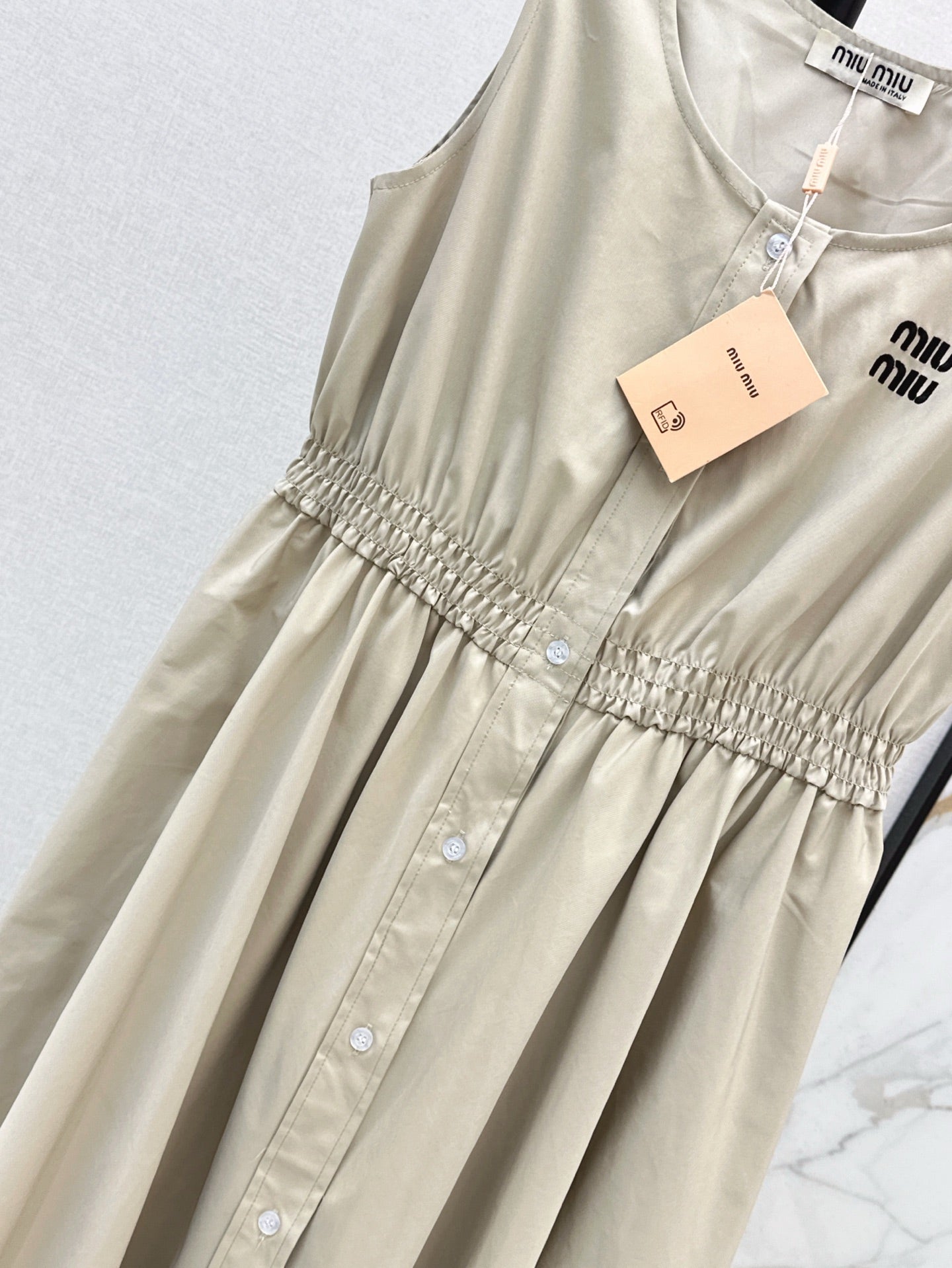 M*u 25ss  buttons sleeveless dress