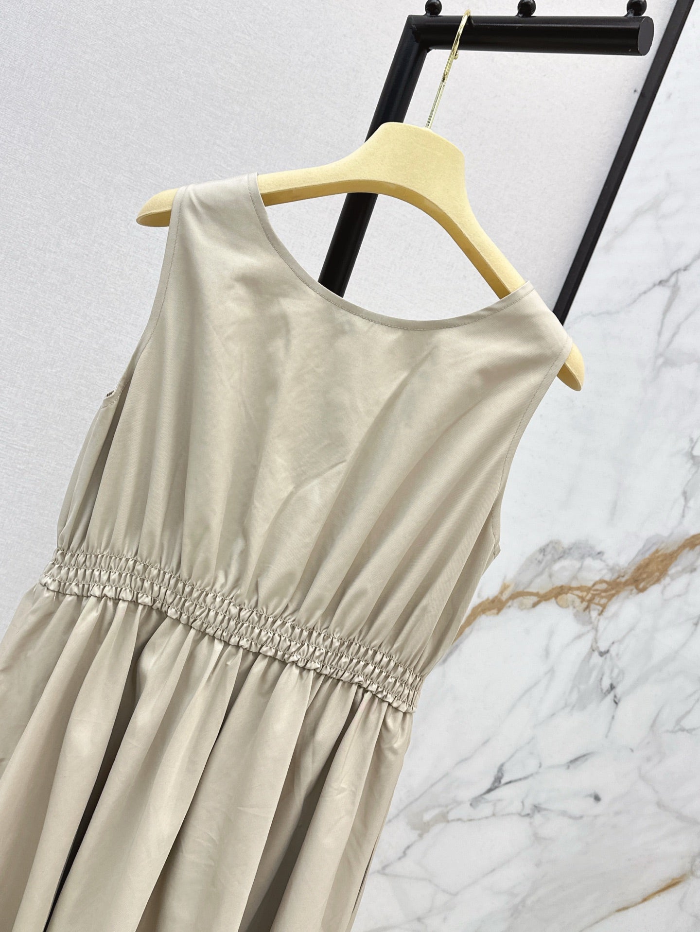 M*u 25ss  buttons sleeveless dress