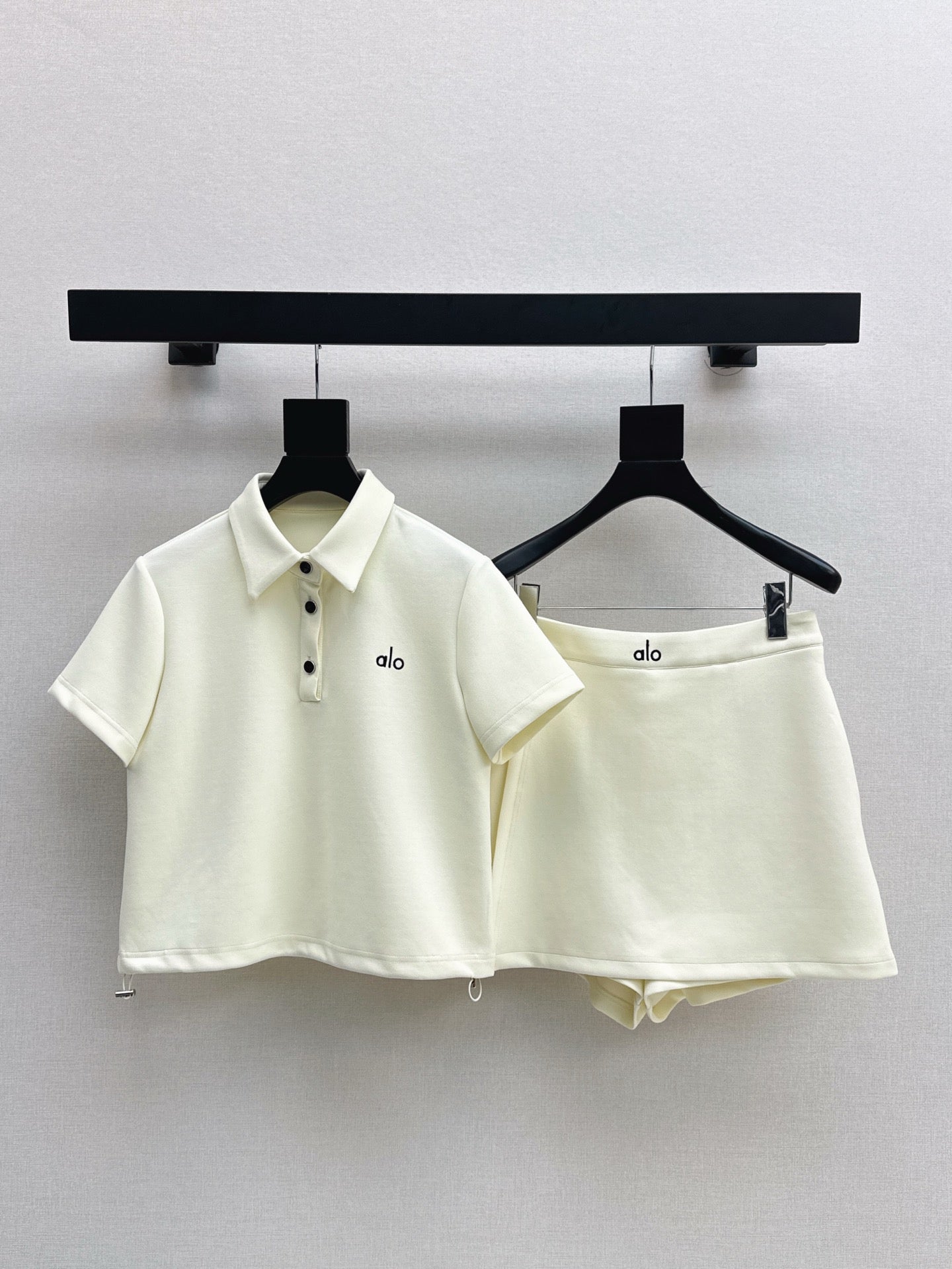 a1o 25ss cropped polo shirt miniskirt suit