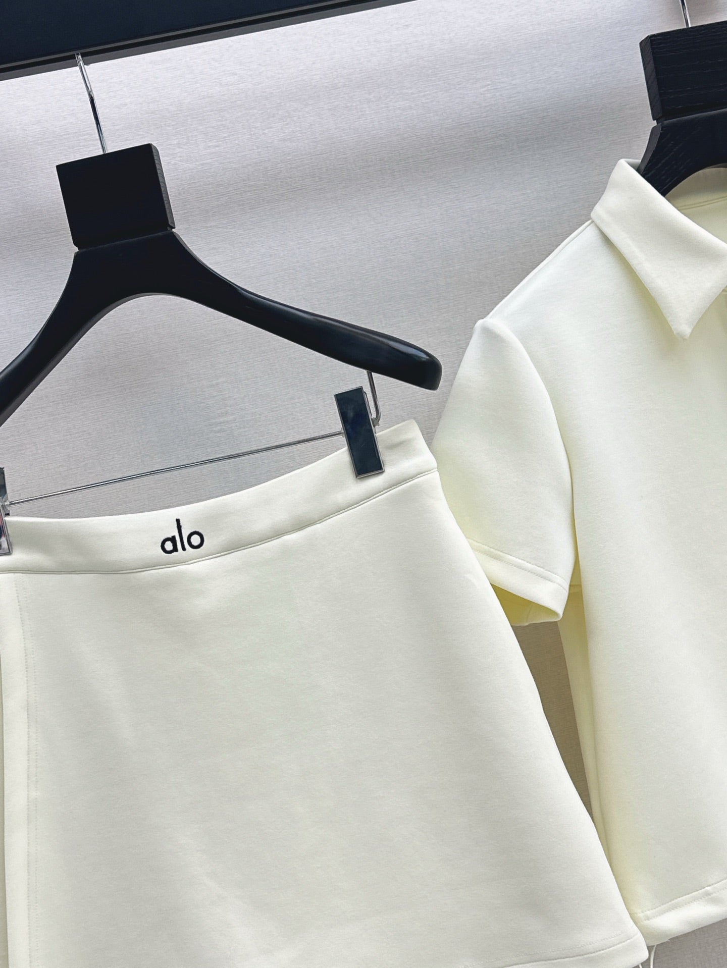 a1o 25ss cropped polo shirt miniskirt suit