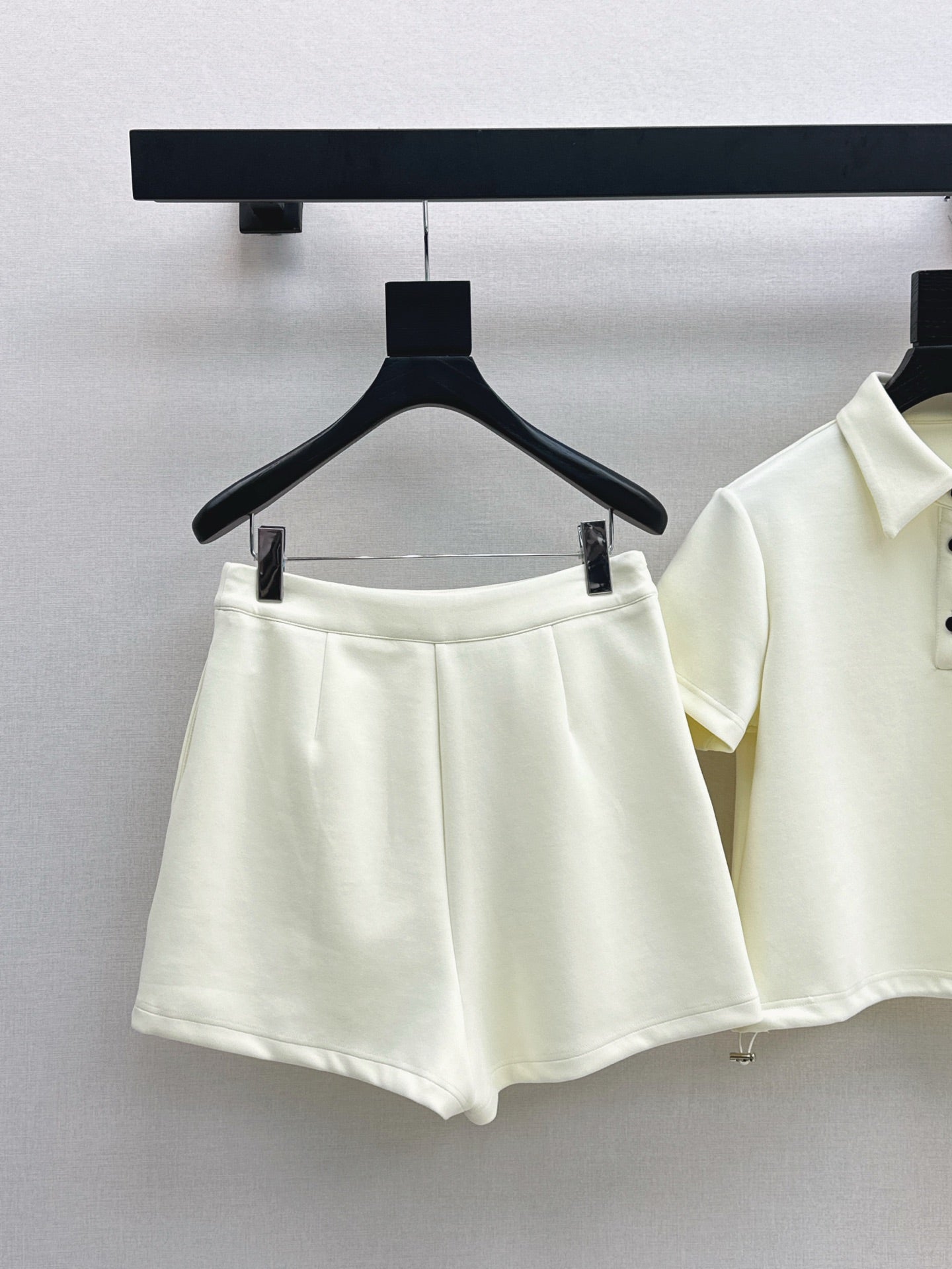 a1o 25ss cropped polo shirt miniskirt suit